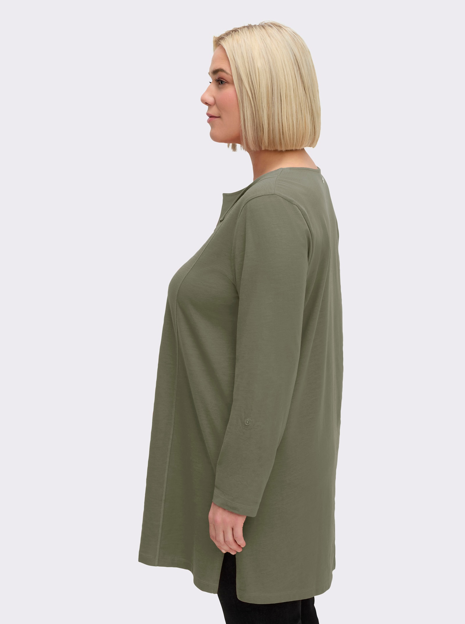 sheego Lang shirt met V-split en opstroopbare mouw - kaki