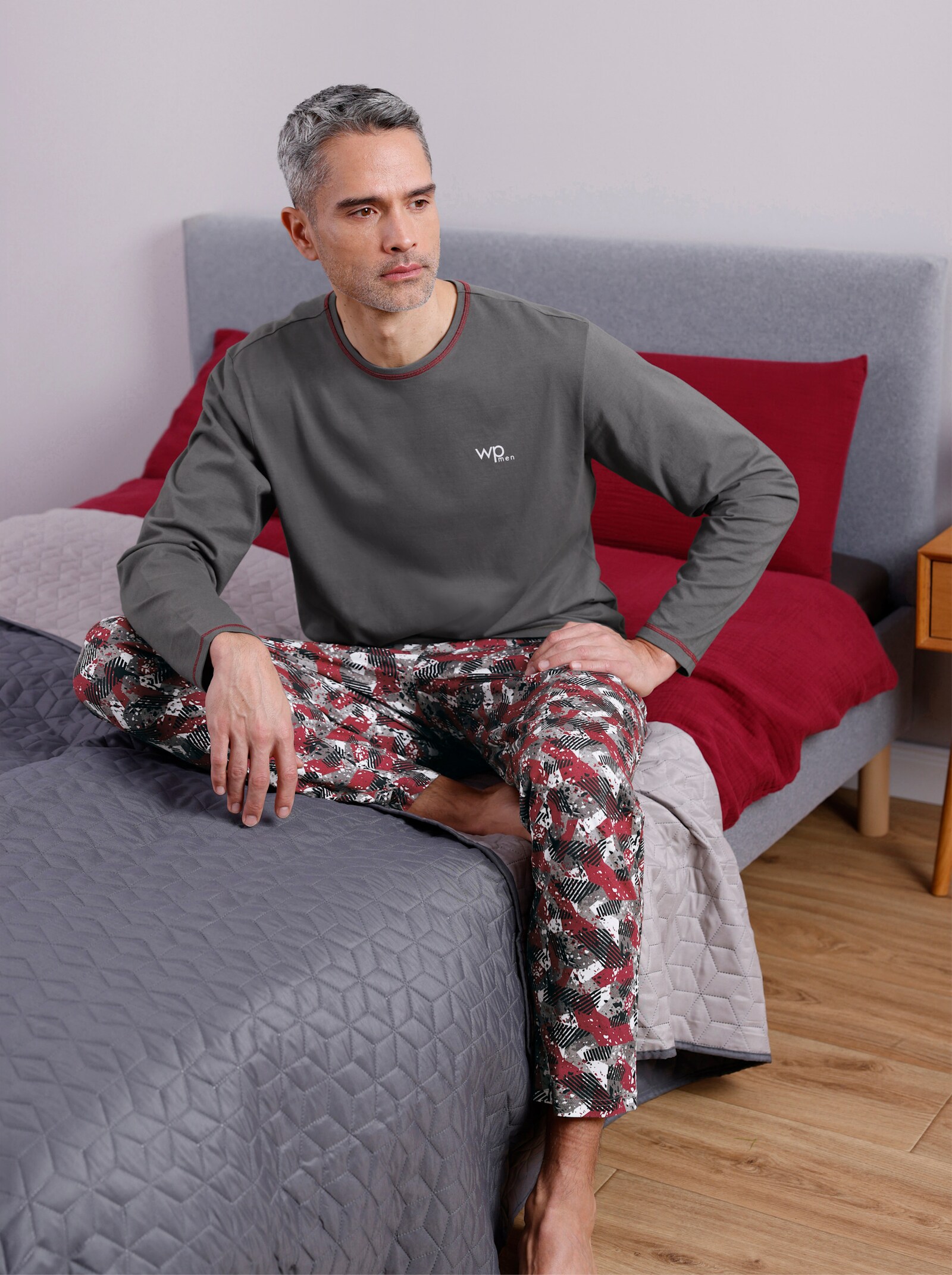 wäschepur men Schlafanzug - anthrazit-dunkelrot-bedruckt