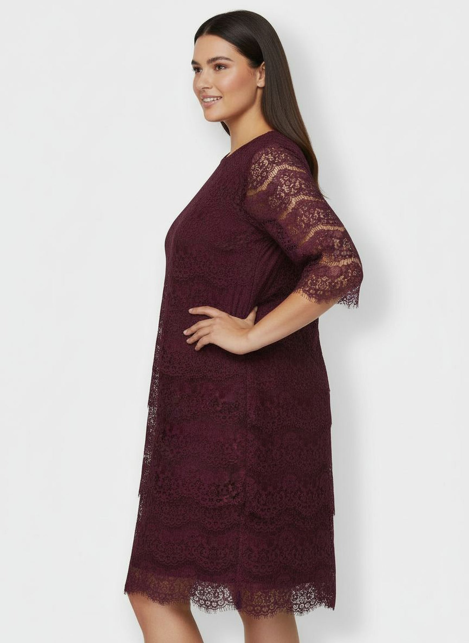 Spitzenkleid in Stufenform - burgund