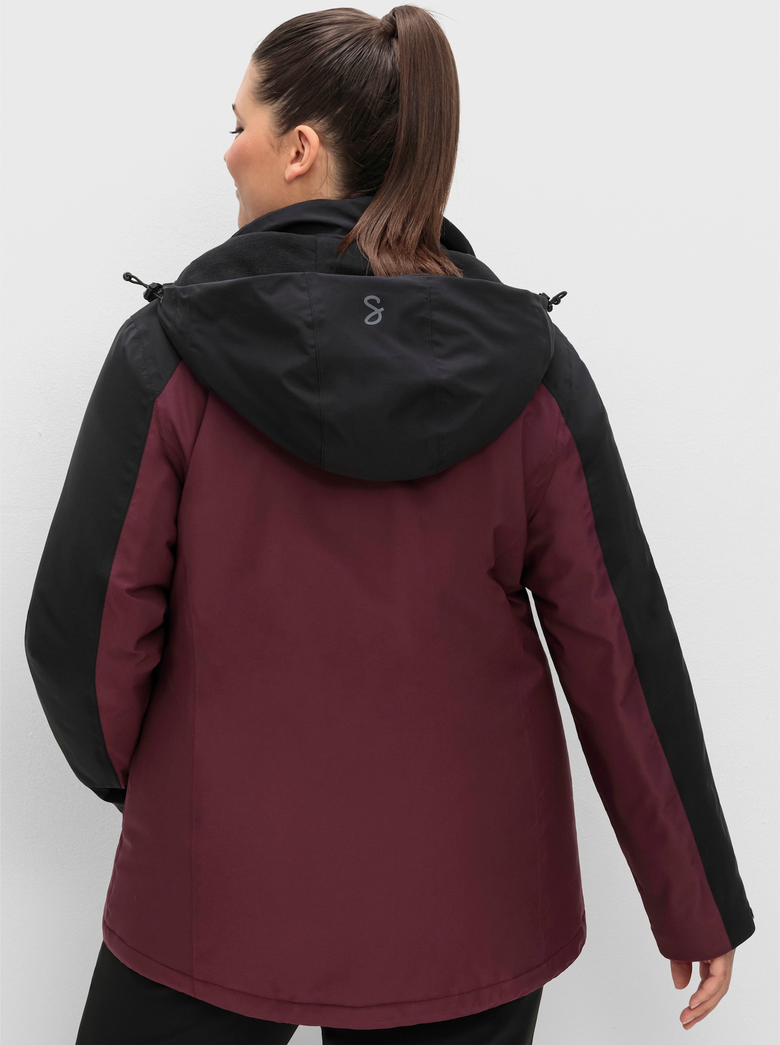 sheego Funktionsjacke in wasser- und winddichter Qualität - bordeaux-schwarz