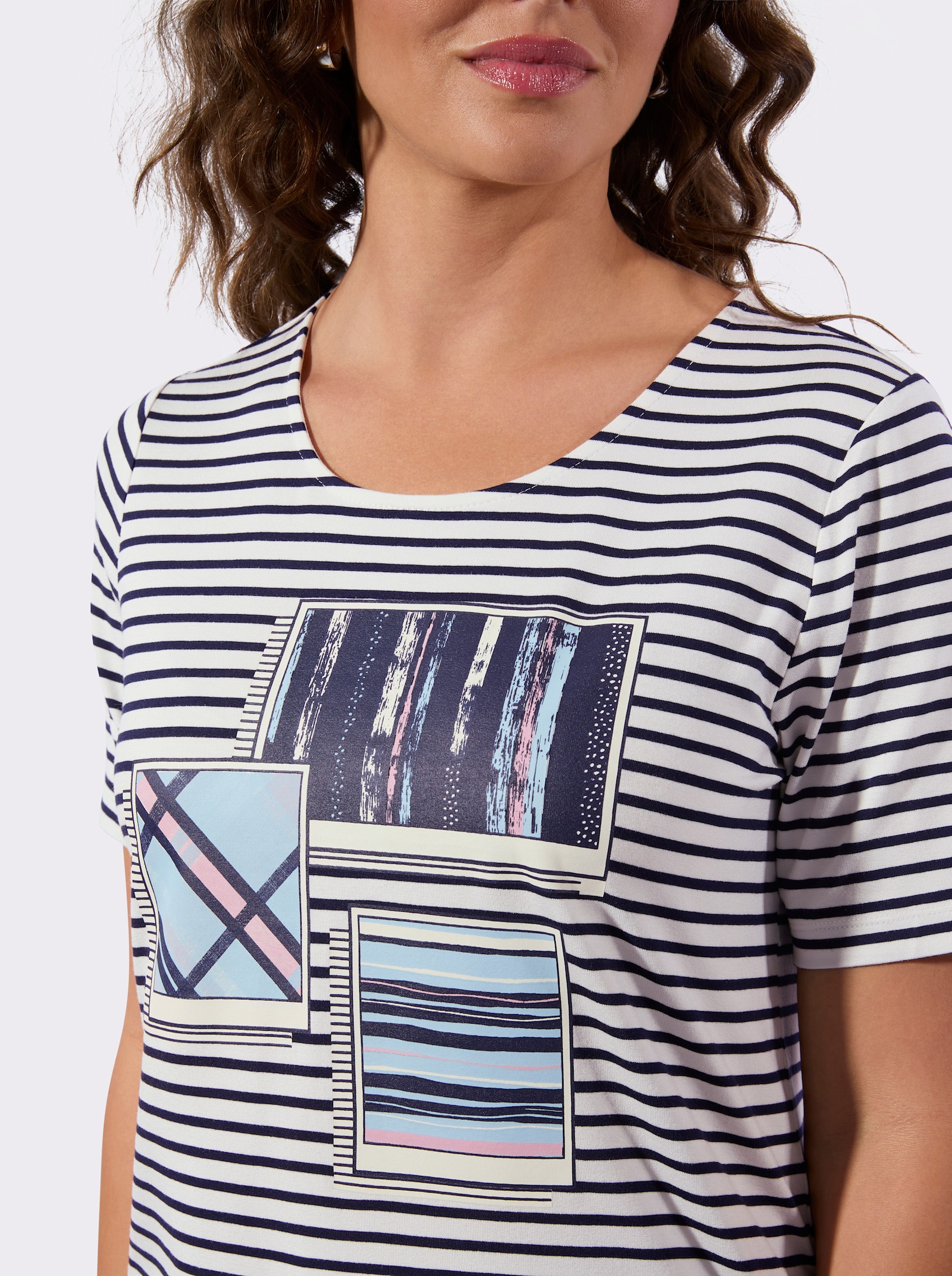 Ringelshirt mit platziertem Druck - ecru-marine-bedruckt