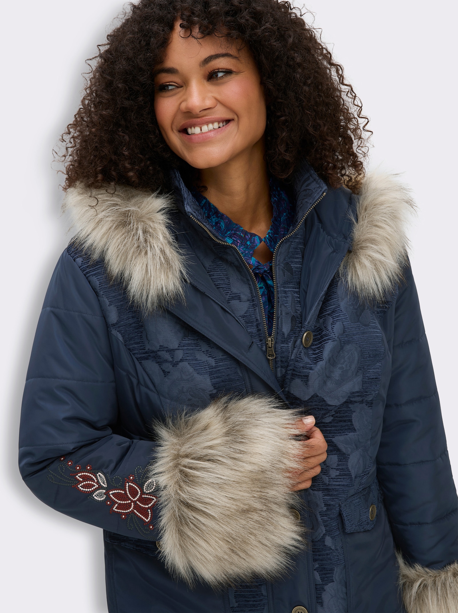 sheego by Joe Browns Jacke in Felloptik - tiefblau