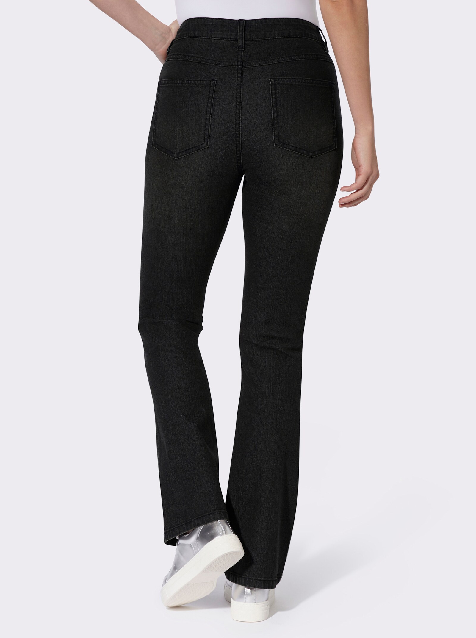 Bootcut-Jeans mit Passformsattel - graphit-denim
