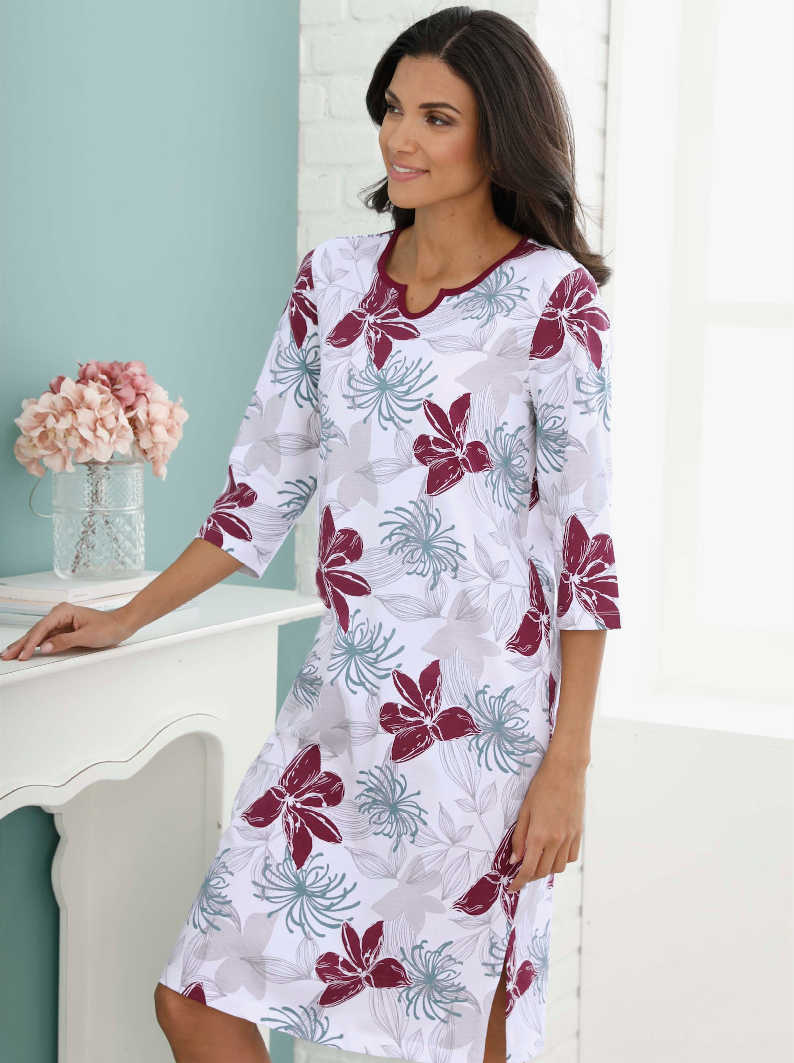 Nachthemd met afgeronde ronde hals - bordeaux/lichtgrijs bedrukt