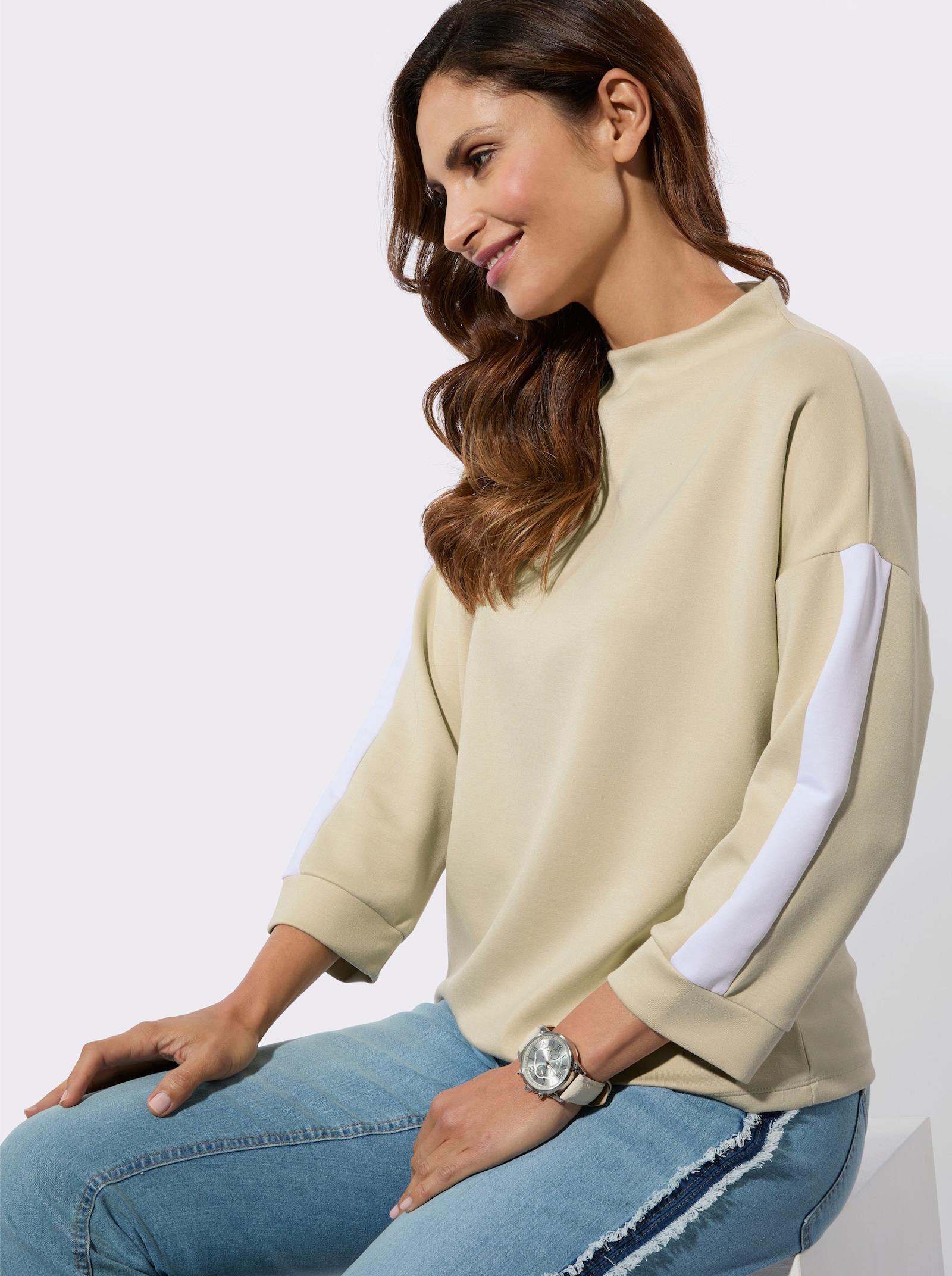Stehkragenshirt mit Kontraststreifen - sand-weiss