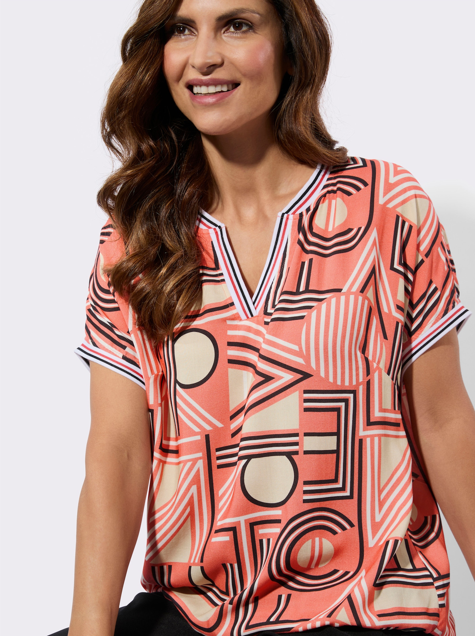 Druckbluse aus reiner Viskose - koralle-sand-bedruckt