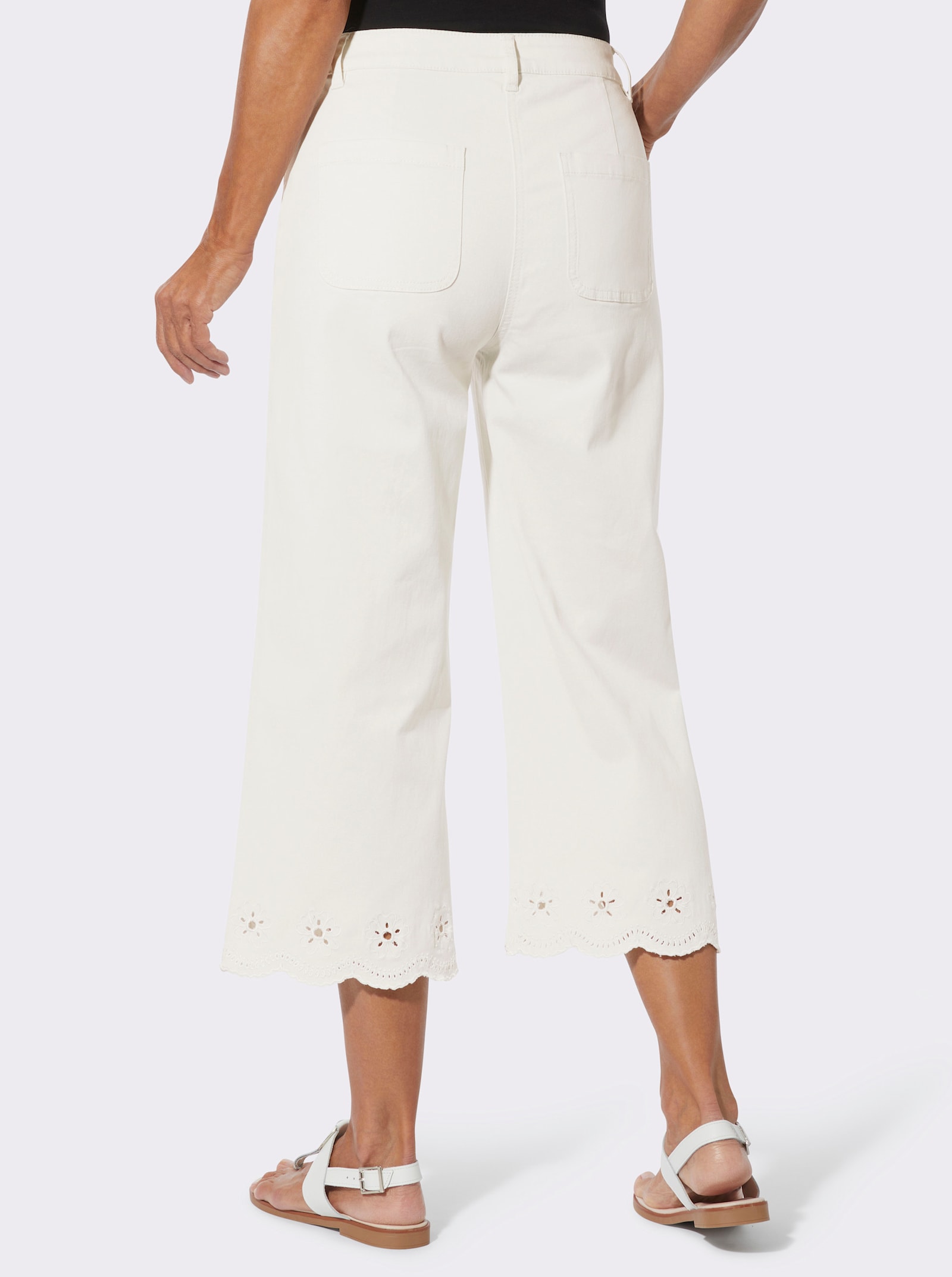 Jeans mit Taillenabnähern - ecru