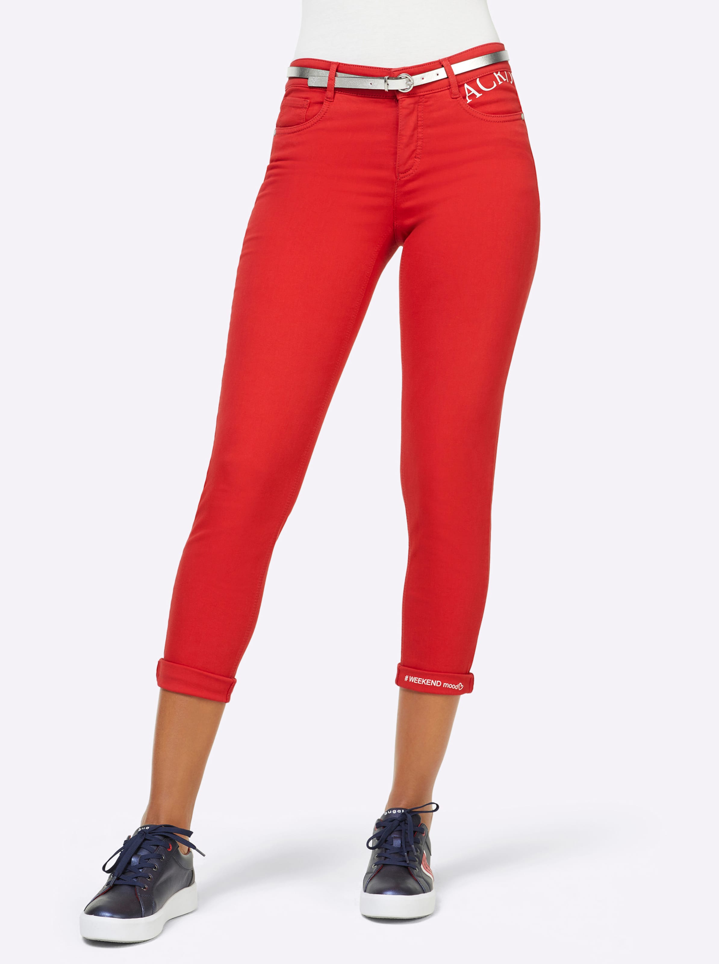 AC Style günstig Kaufen-5-Pocket-Jeans in rot von Ascari. 5-Pocket-Jeans in rot von Ascari <![CDATA[Premium-Qualität mit hohem Baumwoll-Anteil: Diese Edel-Jeans sorgt dafür, dass der Bauch optisch flacher und der Po runder wirkt. Dank aktuellem Turn-up-Style kann sie lang oder