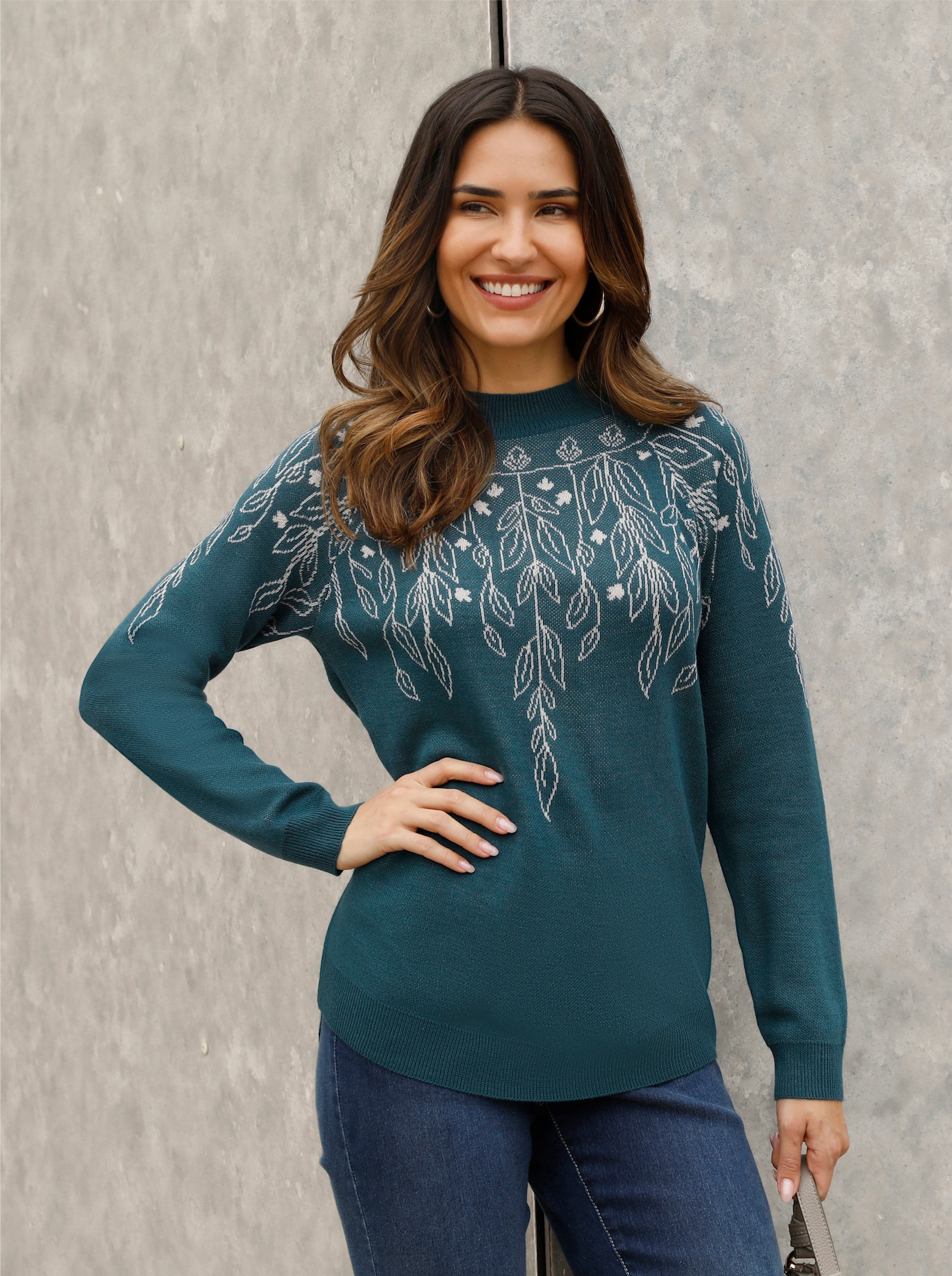 Tröja med halvpolo, broderade rankor - petrol-sand