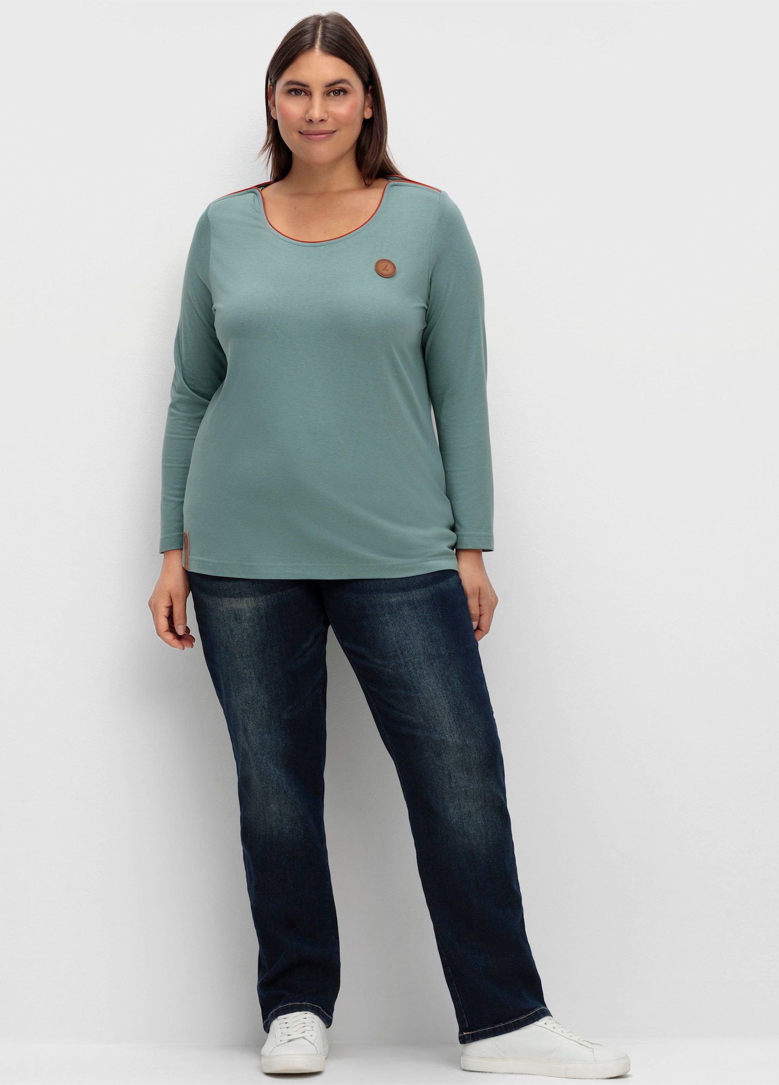 Langarmshirt mit Lederimitat-Emblem - jade