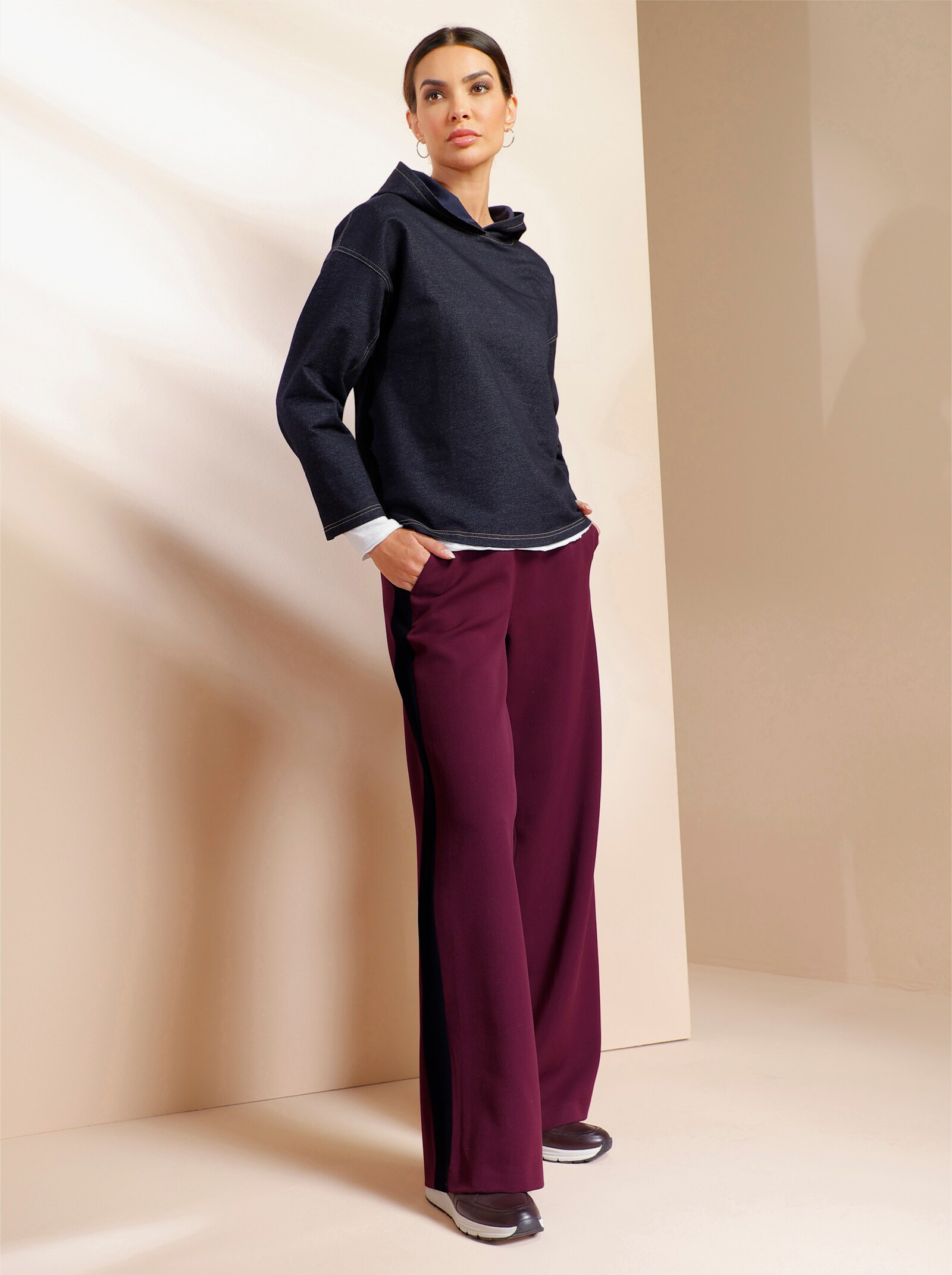 heine Webhose mit Galonstreifen - burgund-schwarz