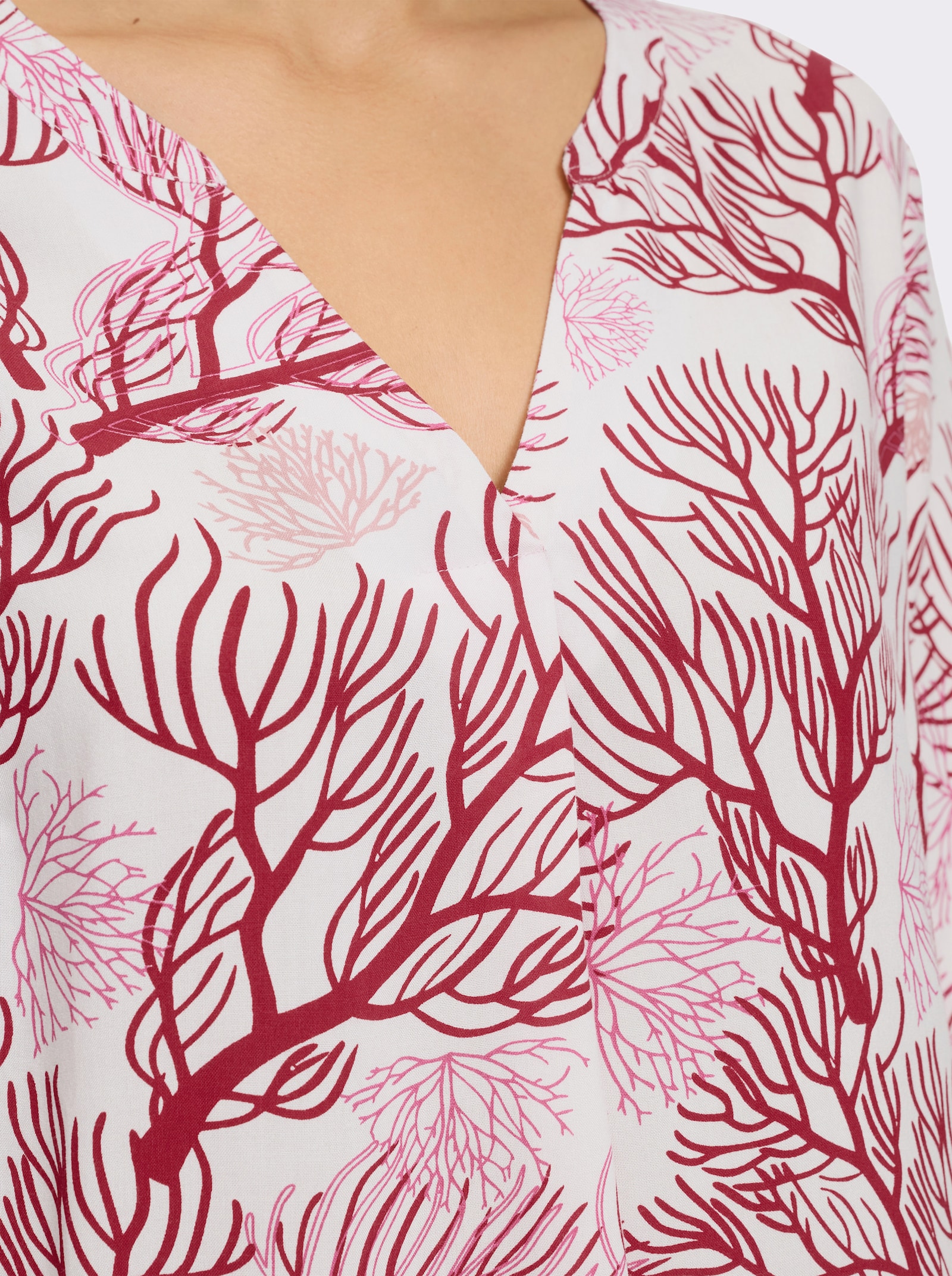 Druckbluse mit Korallenmotiven - ecru-rot-bedruckt