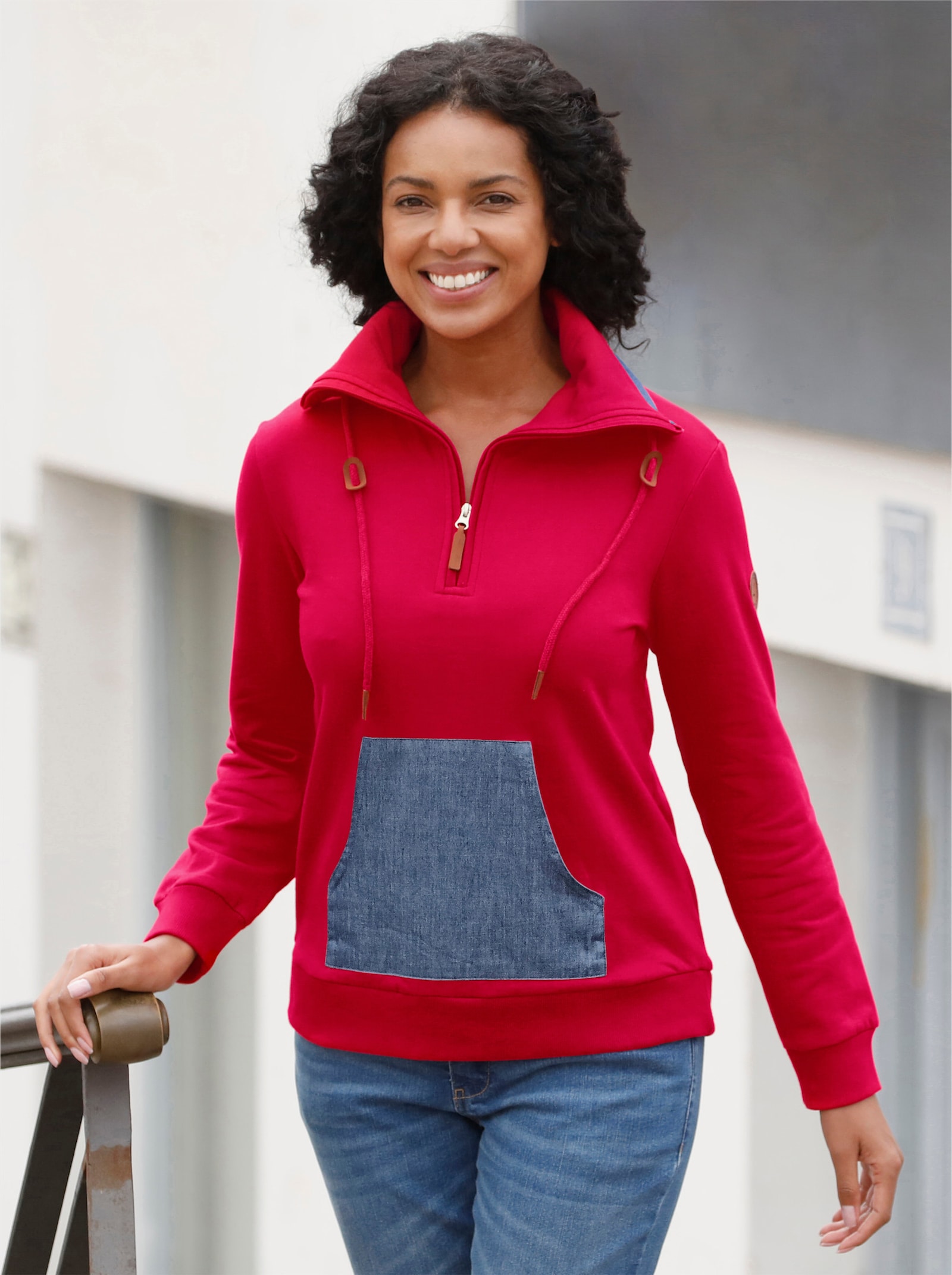 Langarm-Pullover mit Känguru-Tasche - rot