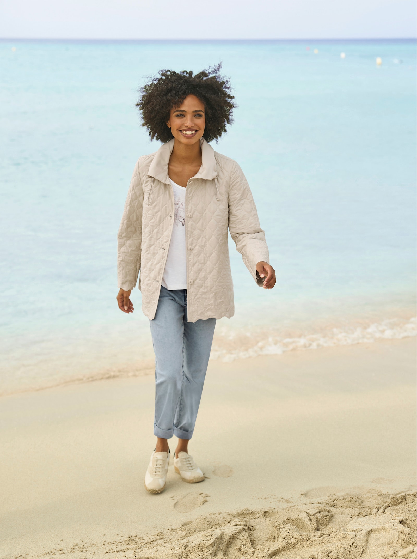 heine Steppjacke mit Stickereien - sand