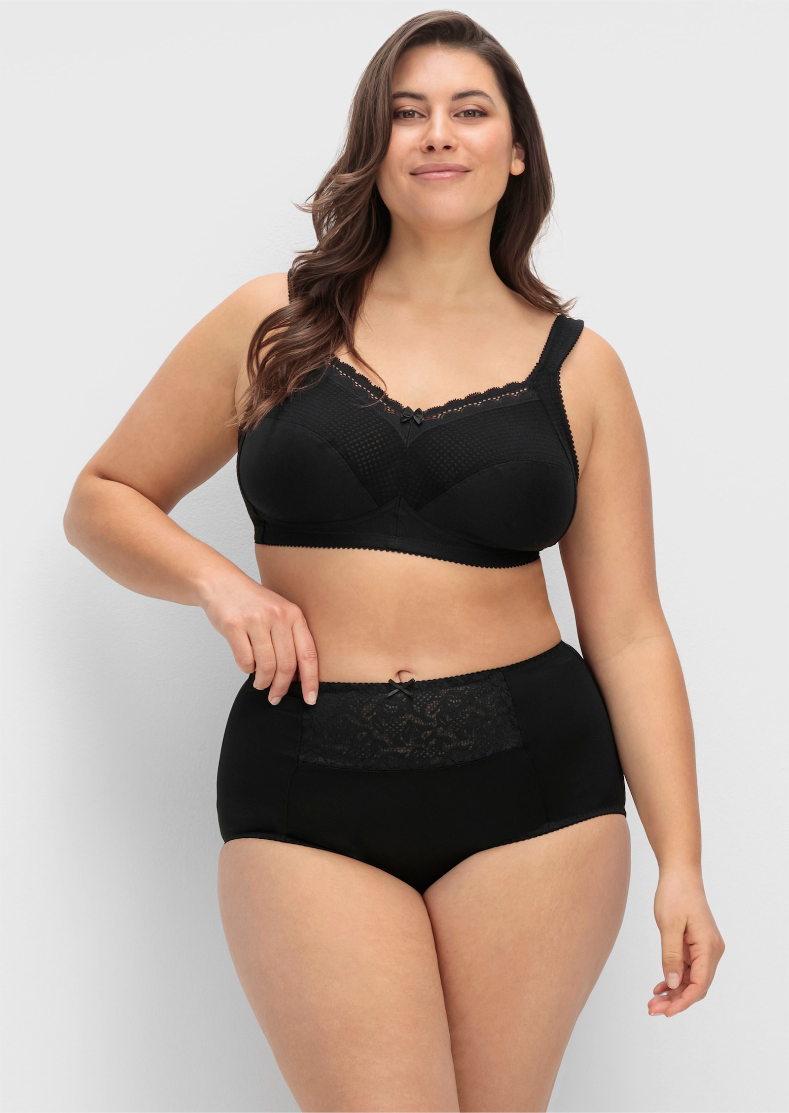 wäschepur Miederslip mit Spitzeneinsatz vorne - schwarz