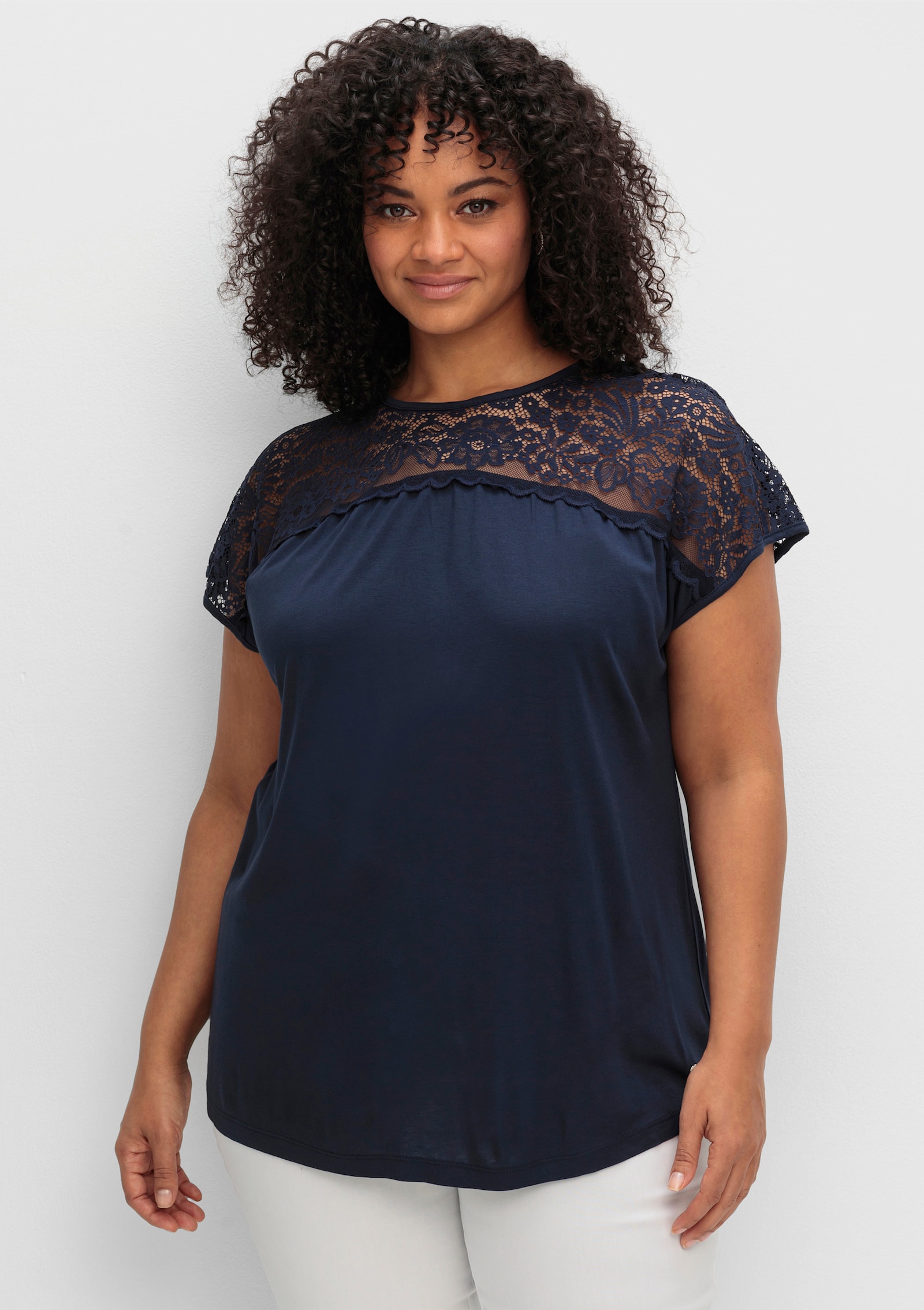 sheego Spitzenshirt in A-Linie - tiefblau