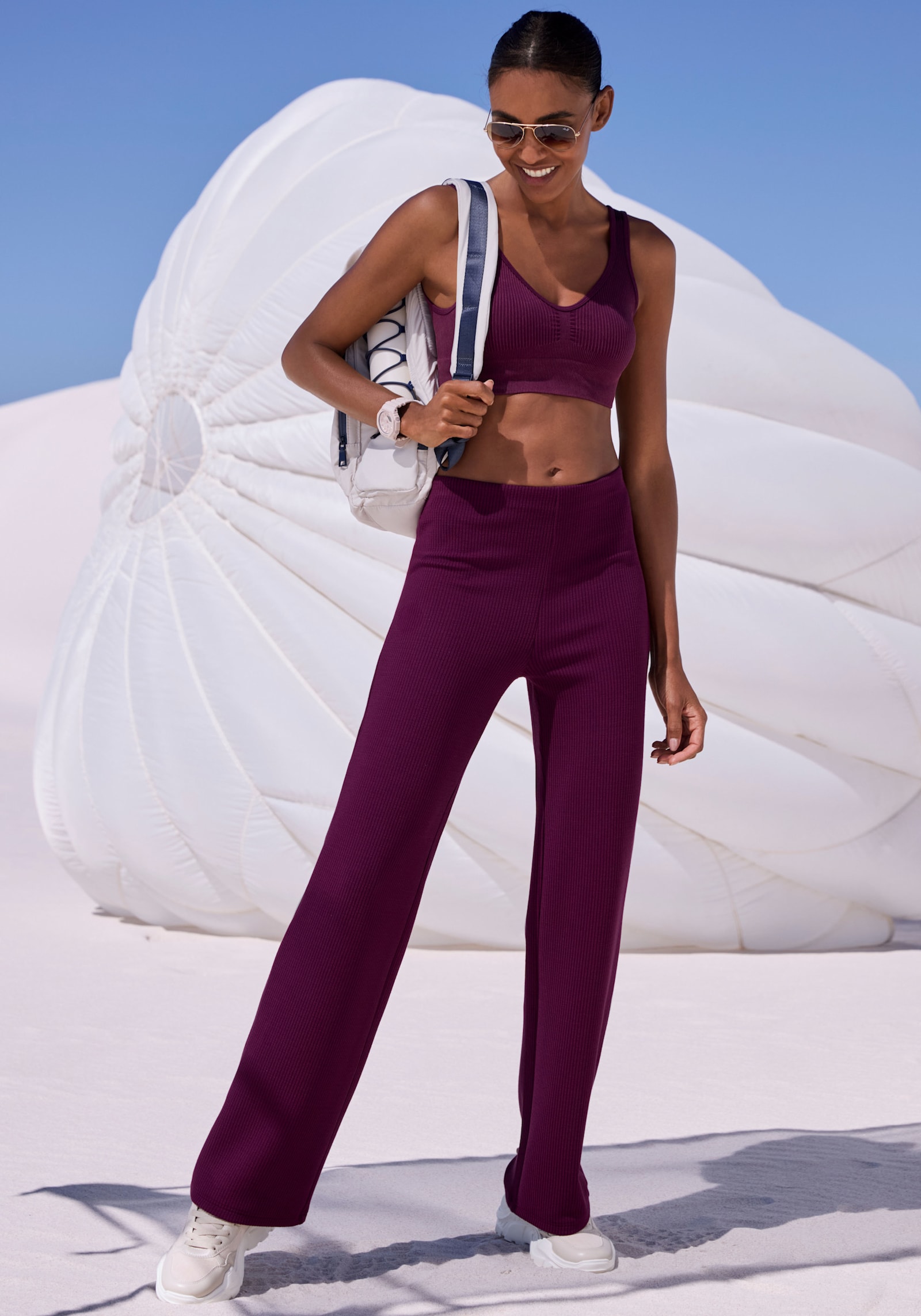 LASCANA ACTIVE Sporthose - burgunder