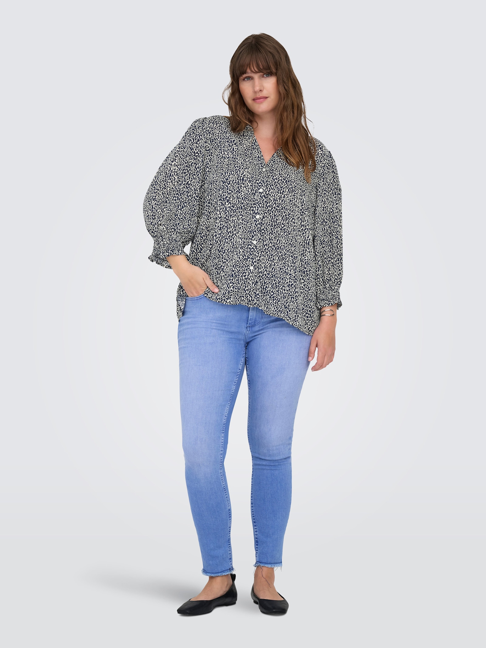 ONLY CARMAKOMA Druckbluse - night sky aop:loui leo