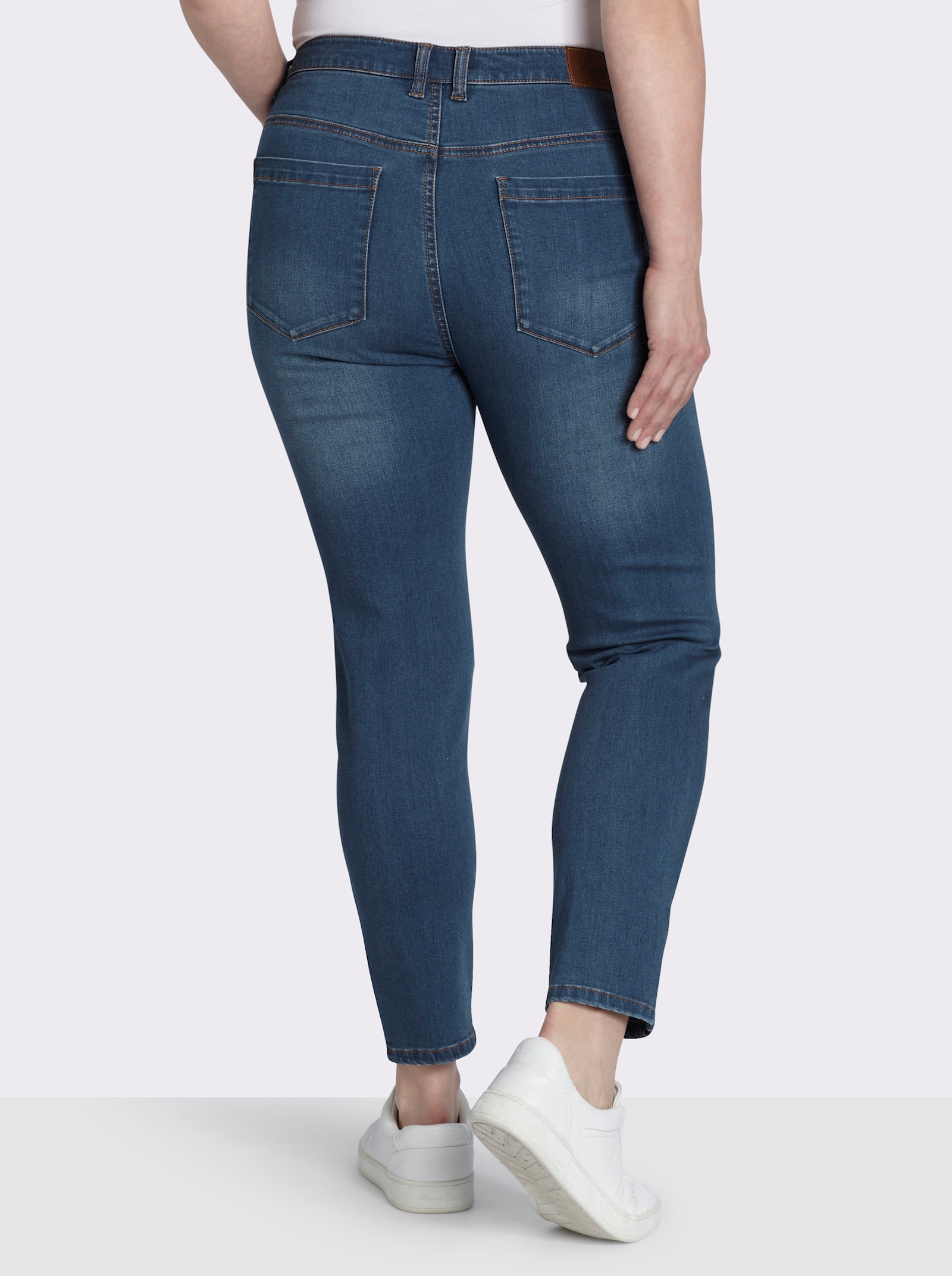 sheego Stretch-Jeans mit Zipper am Saum - blue-stone-washed