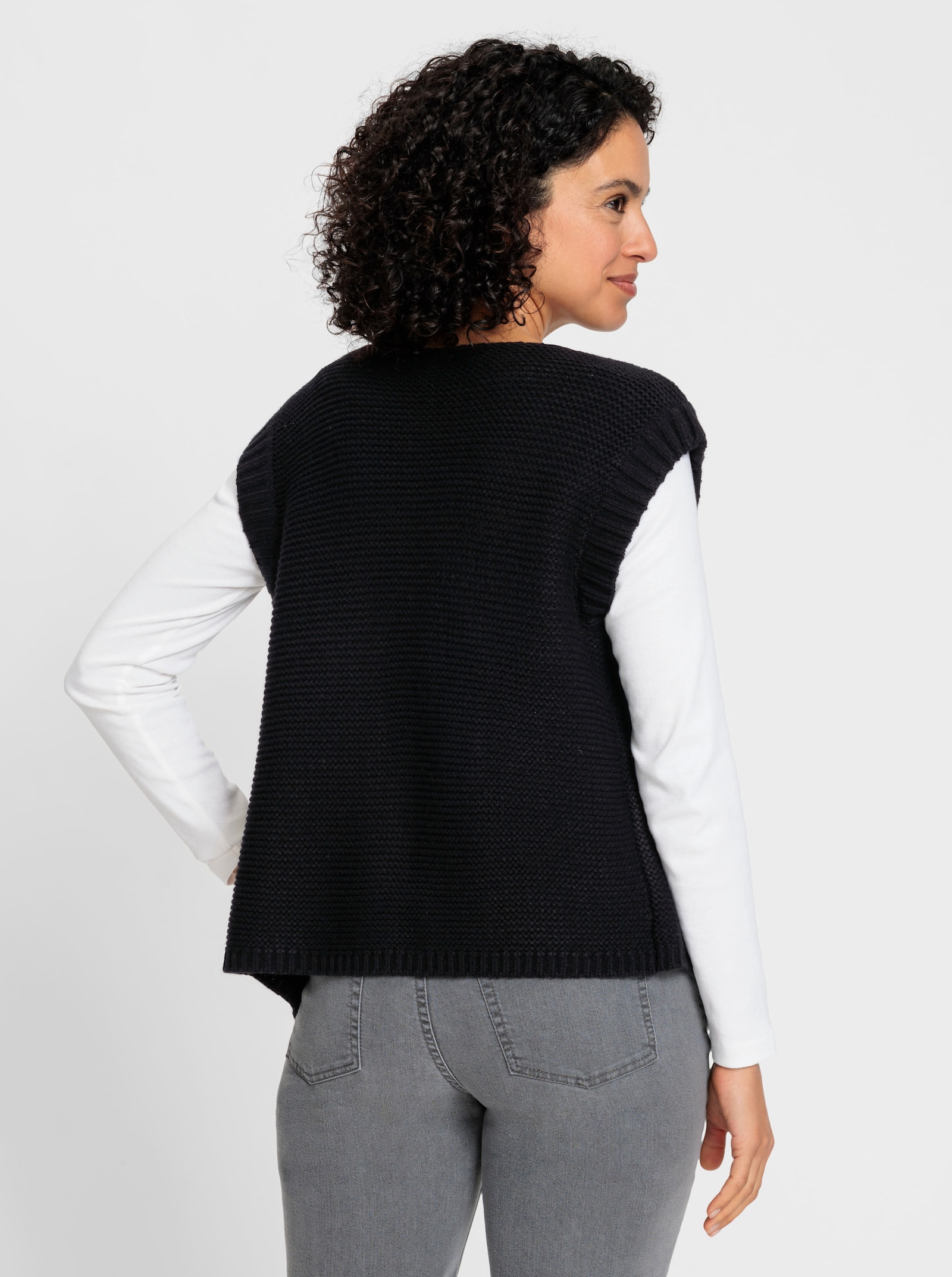 Pletená vesta, 30% striž. vlna - čierna