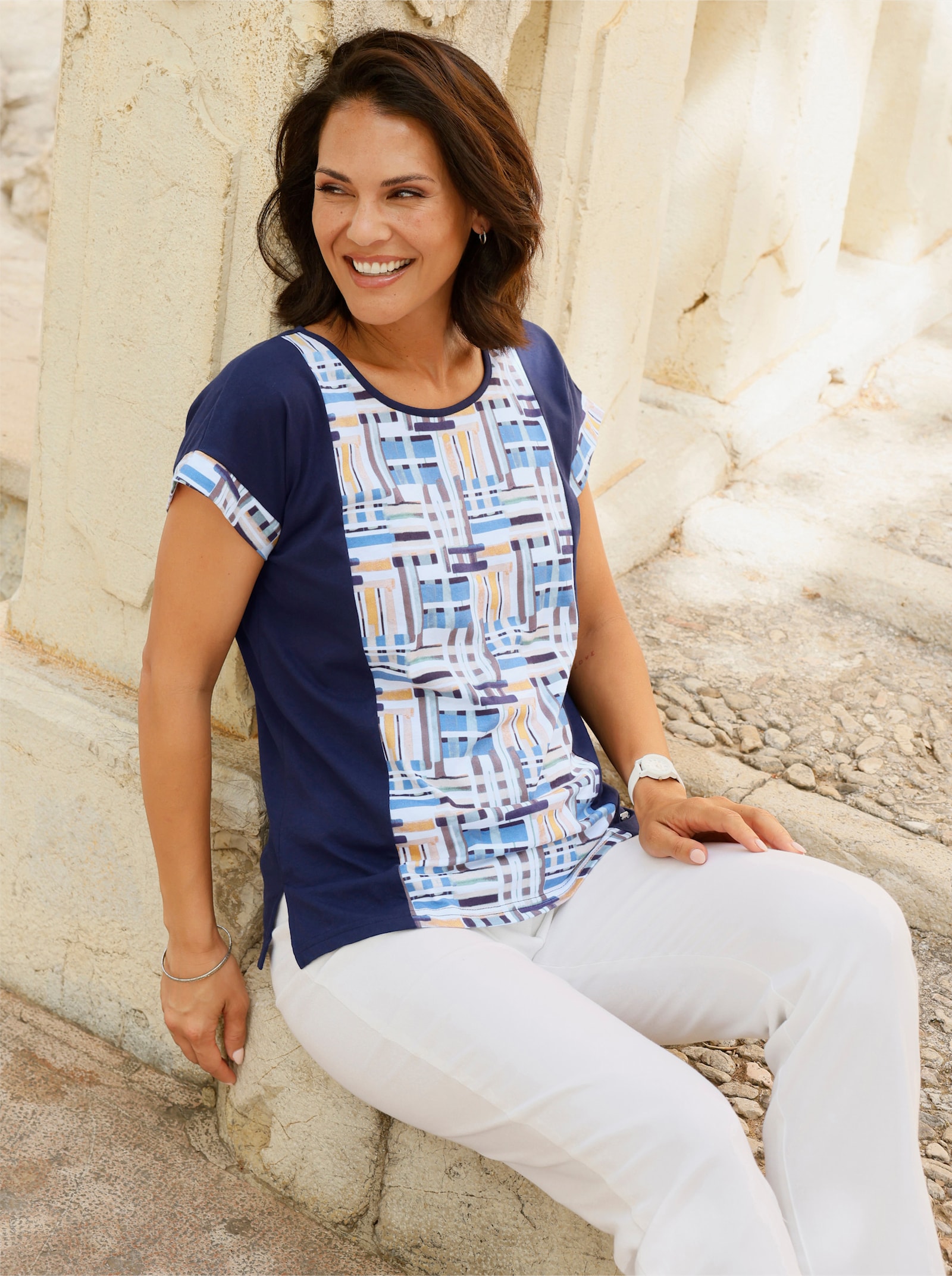 Rundhalsshirt mit platziertem Druck - marine-ocker-bedruckt