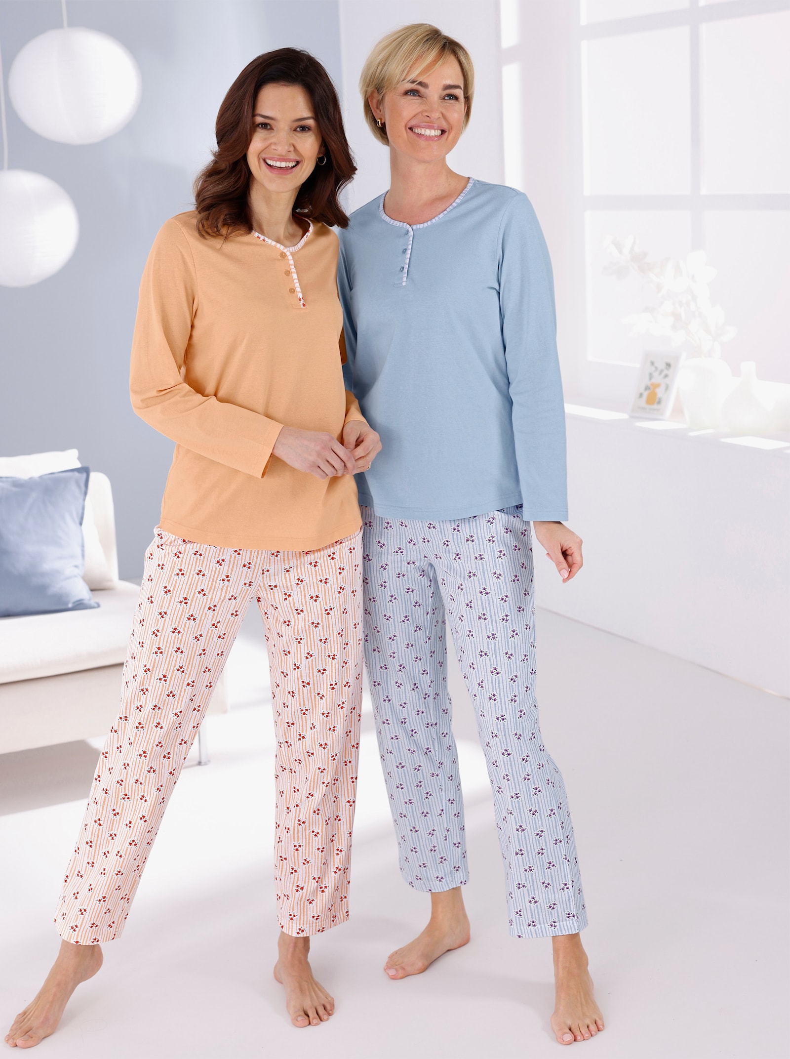 wäschepur Schlafanzüge im floralen Dessin - apricot-papaya + eisblau-orchidee