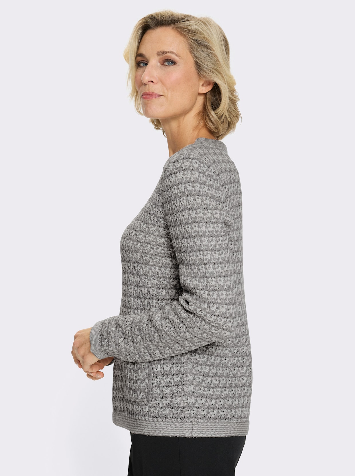 Rundhalspullover mit aufgesetzten Taschen - steingrau-ecru-gemustert