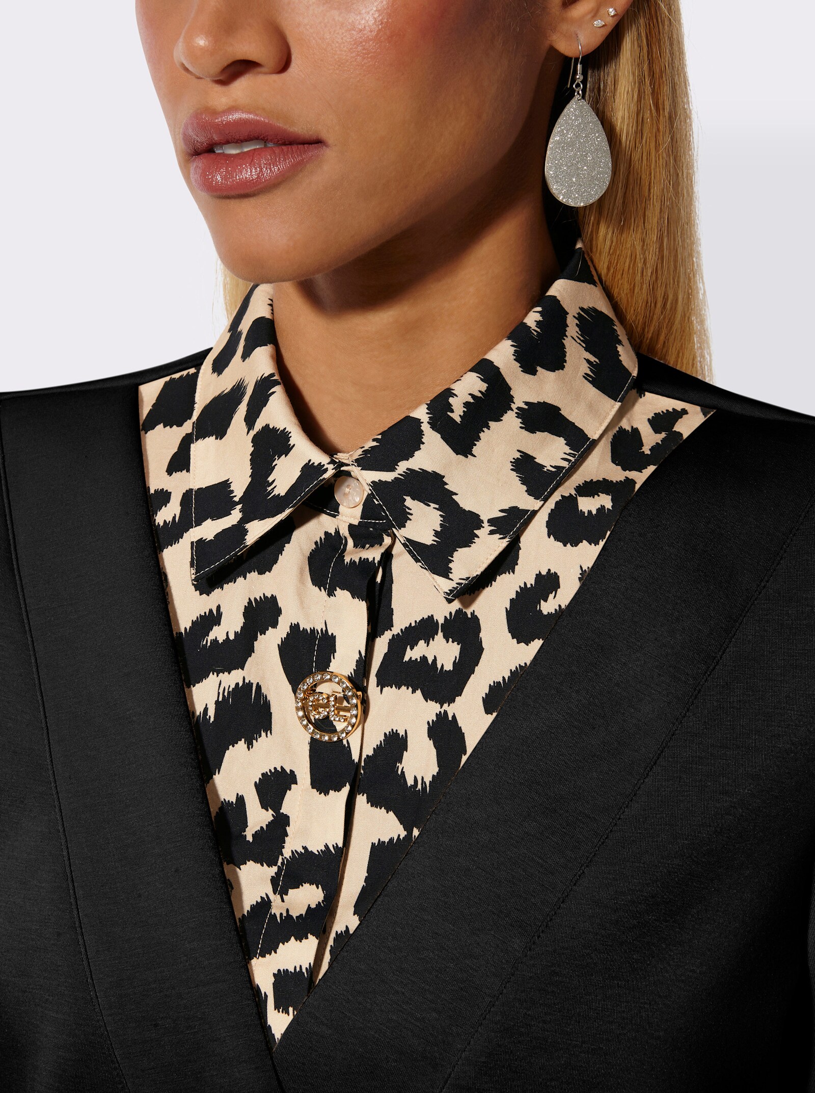 Sweatshirt mit Leo-Einsatz - schwarz-sand