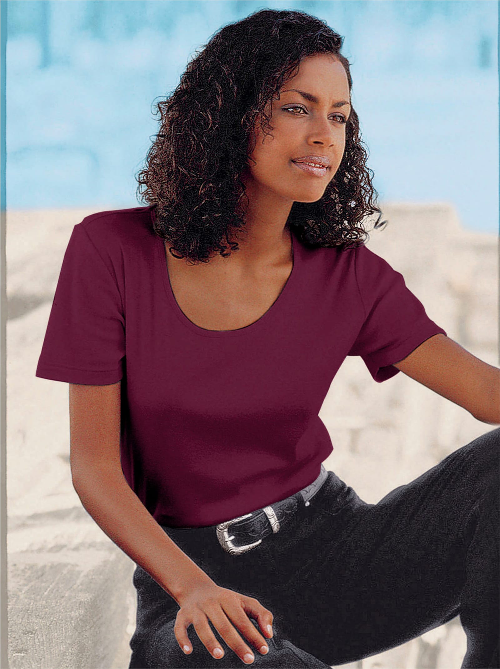 Rundhalsshirt in geradem Schnitt - bordeaux