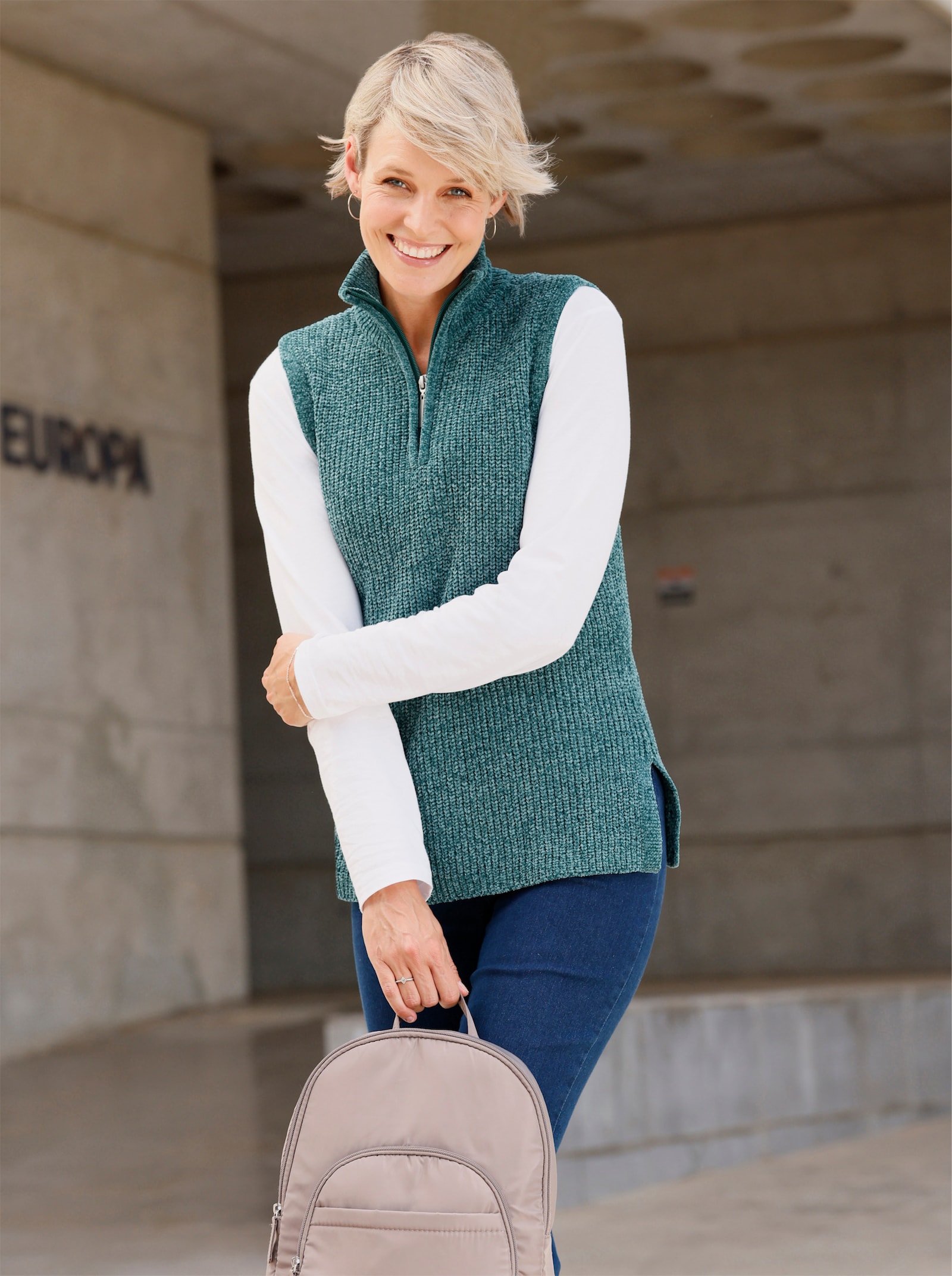 Svetr bez rukávů se stojáčkem a zapínáním na zip - zelená