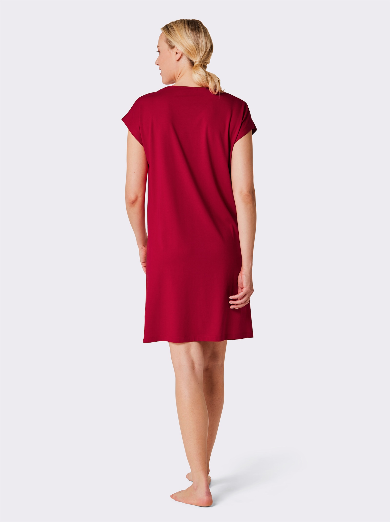 wäschepur Nattlinne i oversizedmodell - vit + röd