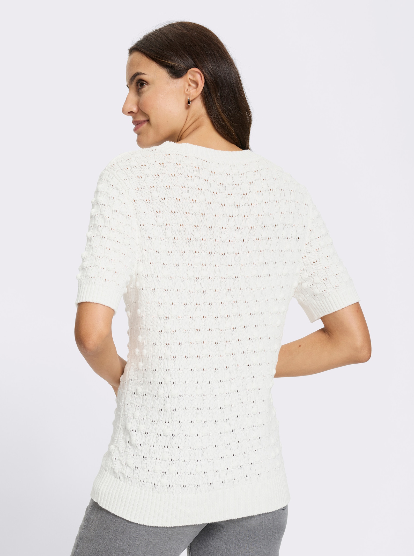 Pulóver s krátkymi rukávmi a nopkovým štruktúrovaným vzorom - svetlobéžová