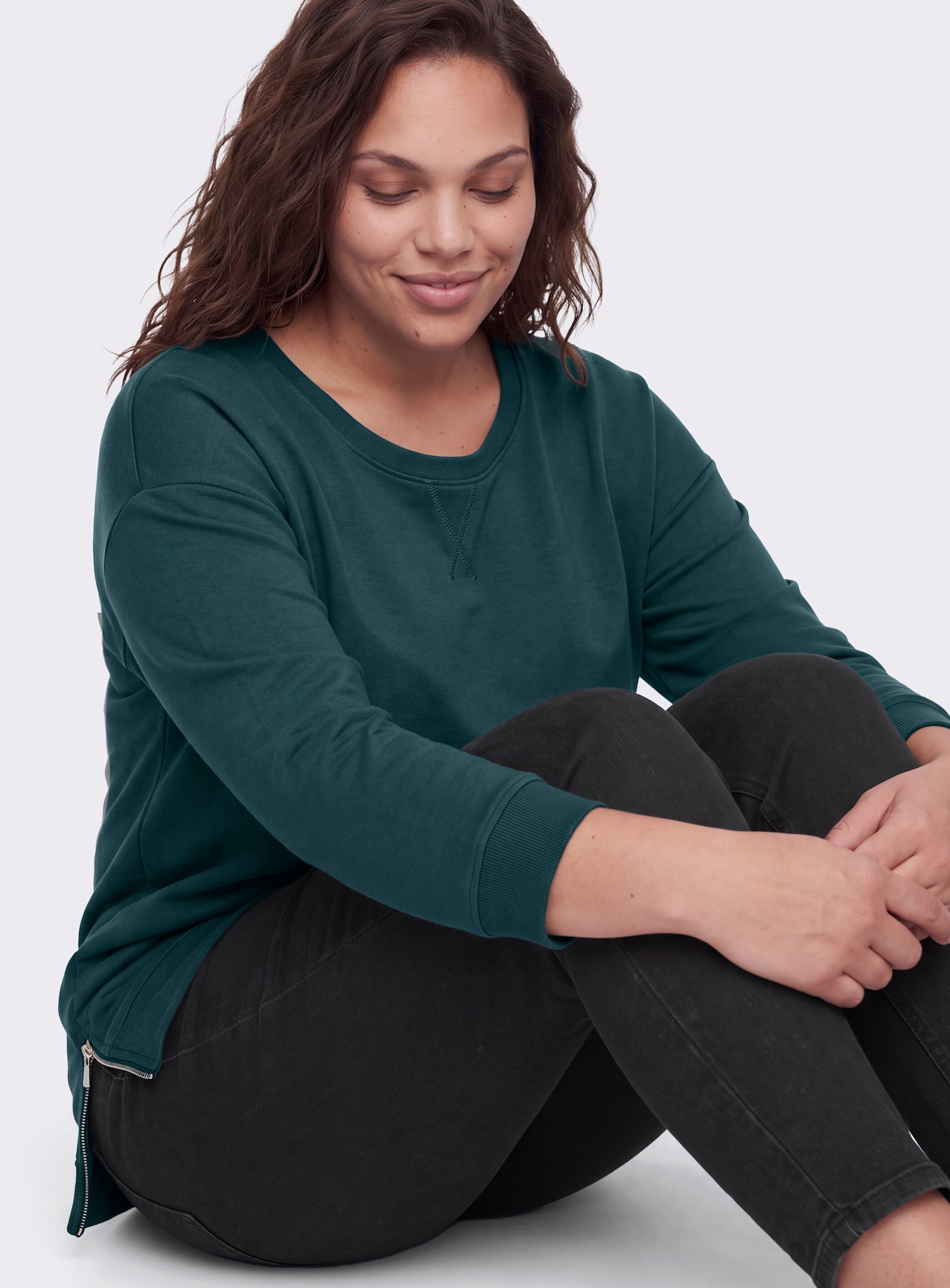 sheego Sweatshirt in Longform - aquapetrol