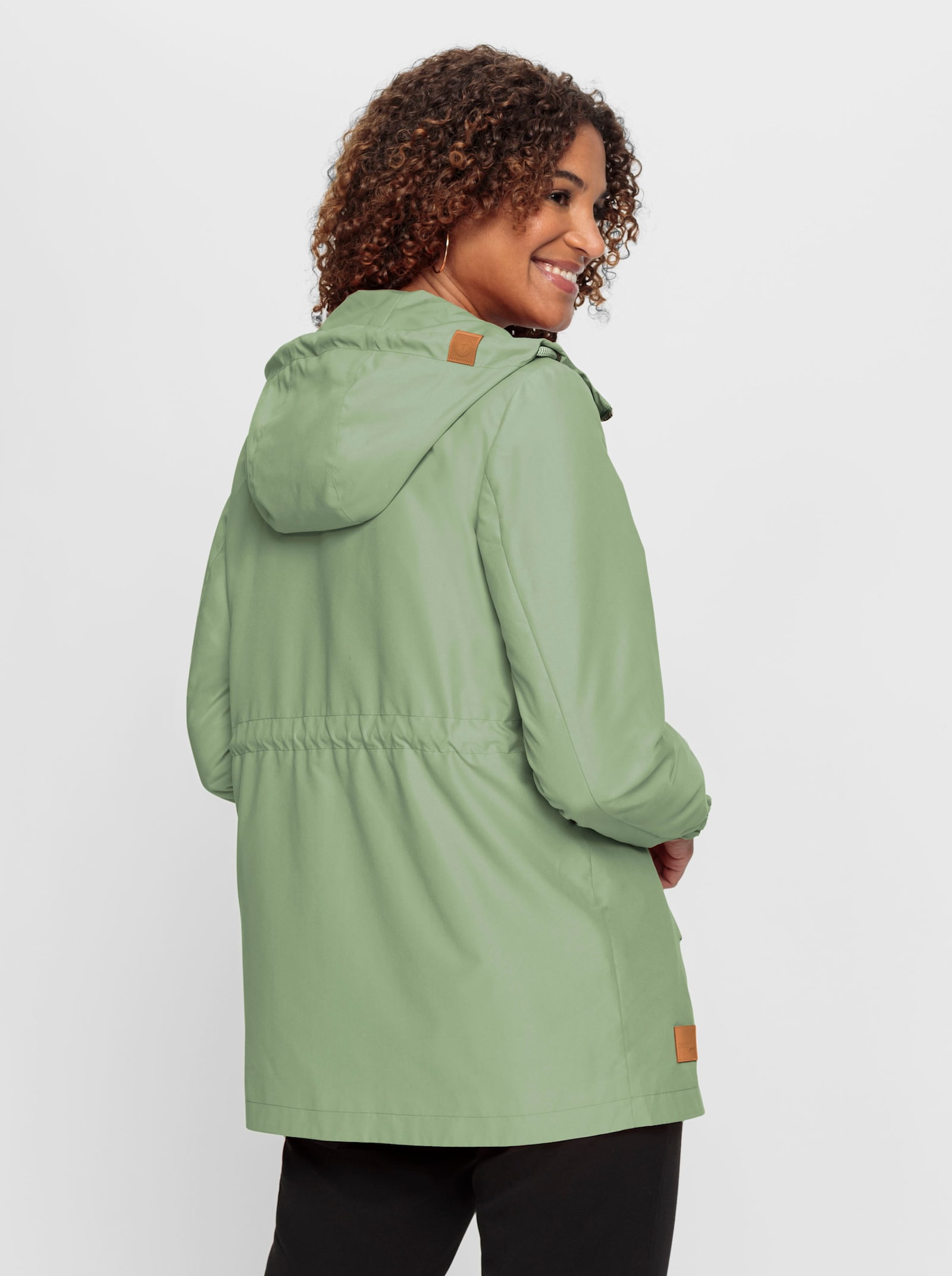 Microfaserjacke mit weitenverstellbarer Kapuze - eucalyptus