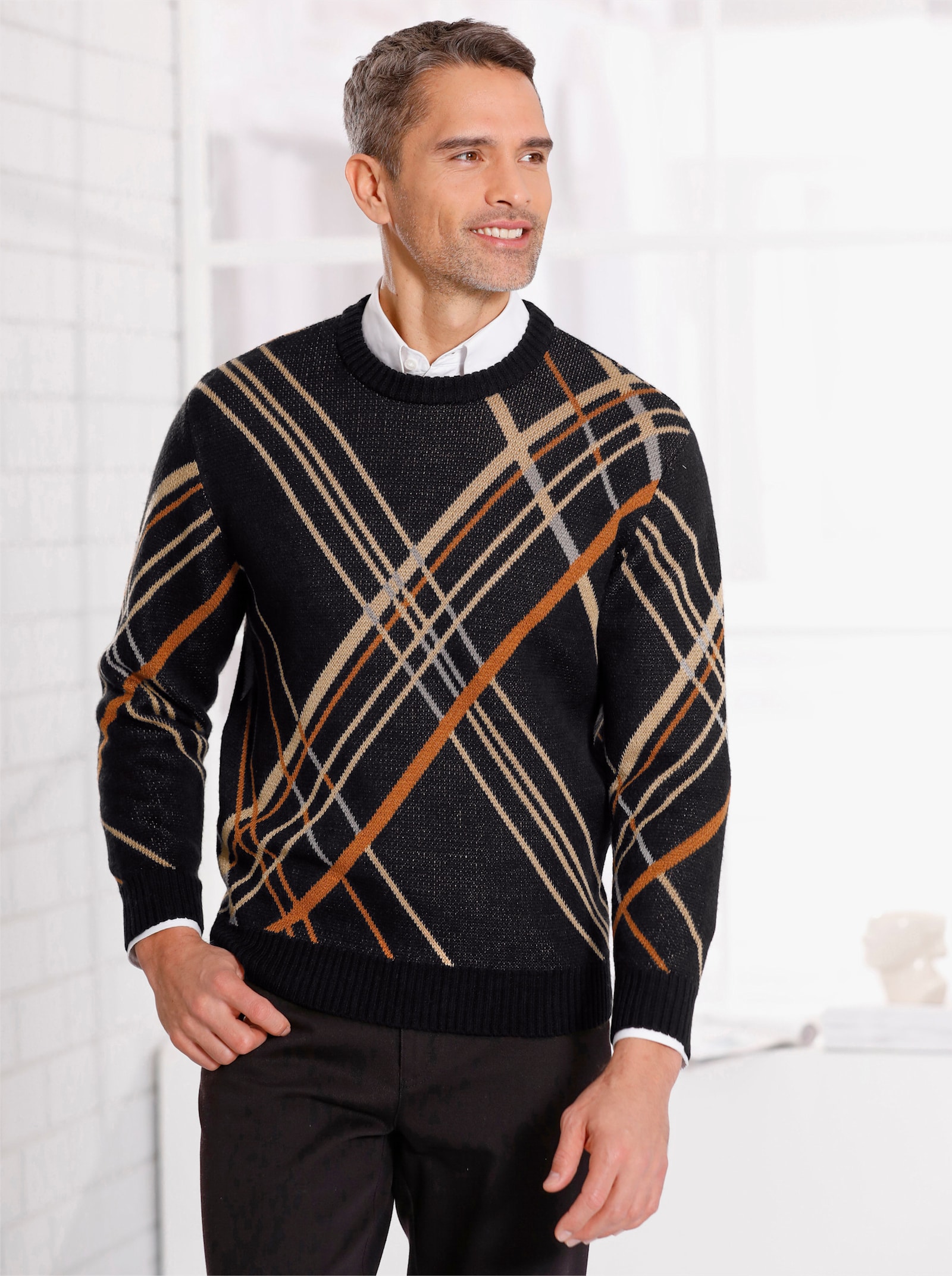 Pullover met ronde hals - zwart/camel gedessineerd