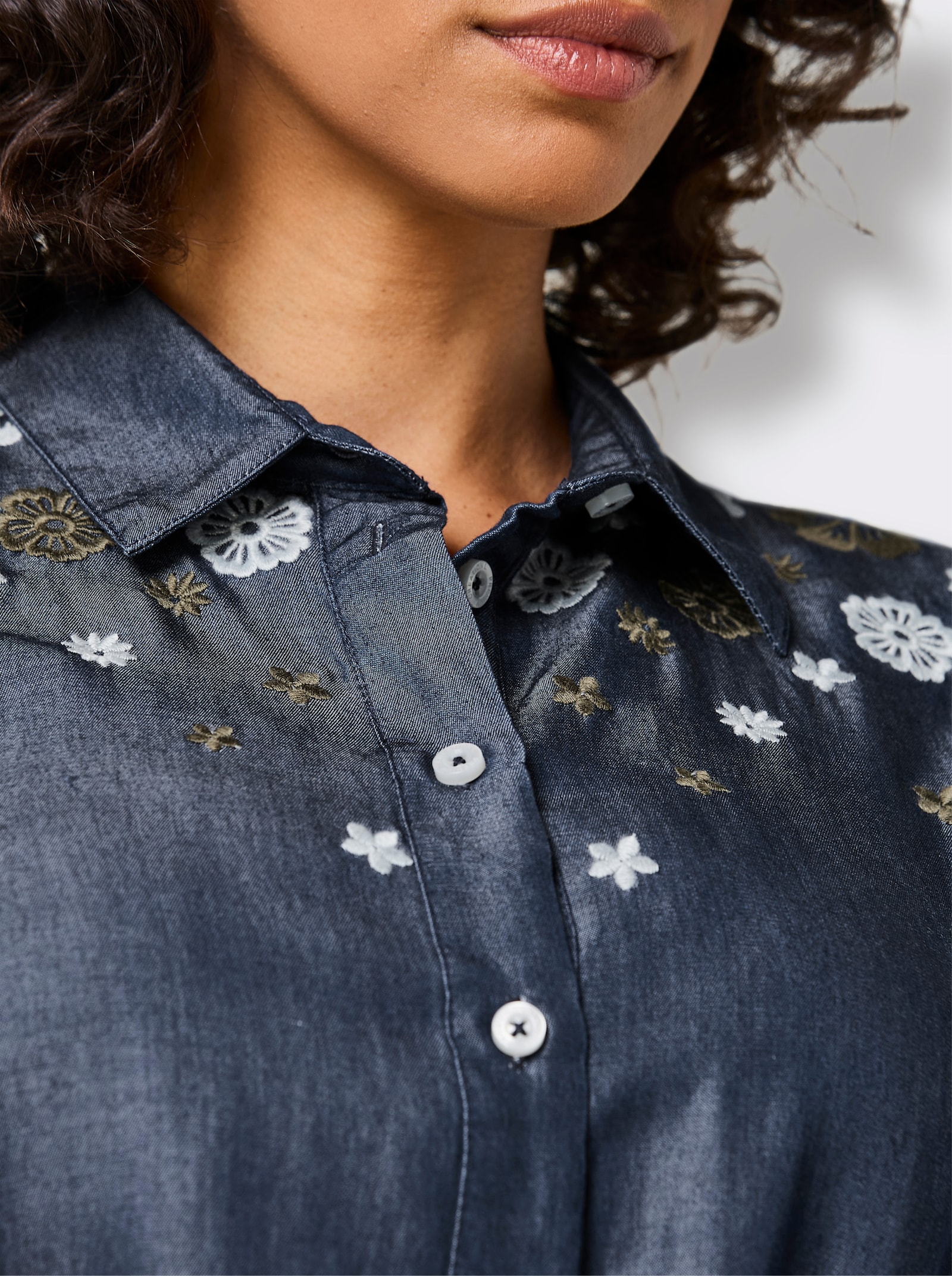 CREATION L PREMIUM Webkleid mit Blüten-Stickerei - blue-stone-washed