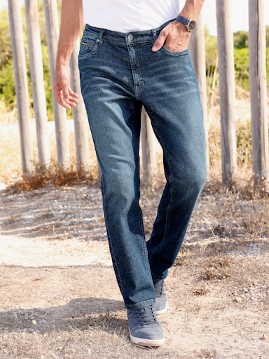 Jeans mit effektvoller Waschung - blue-stone-washed