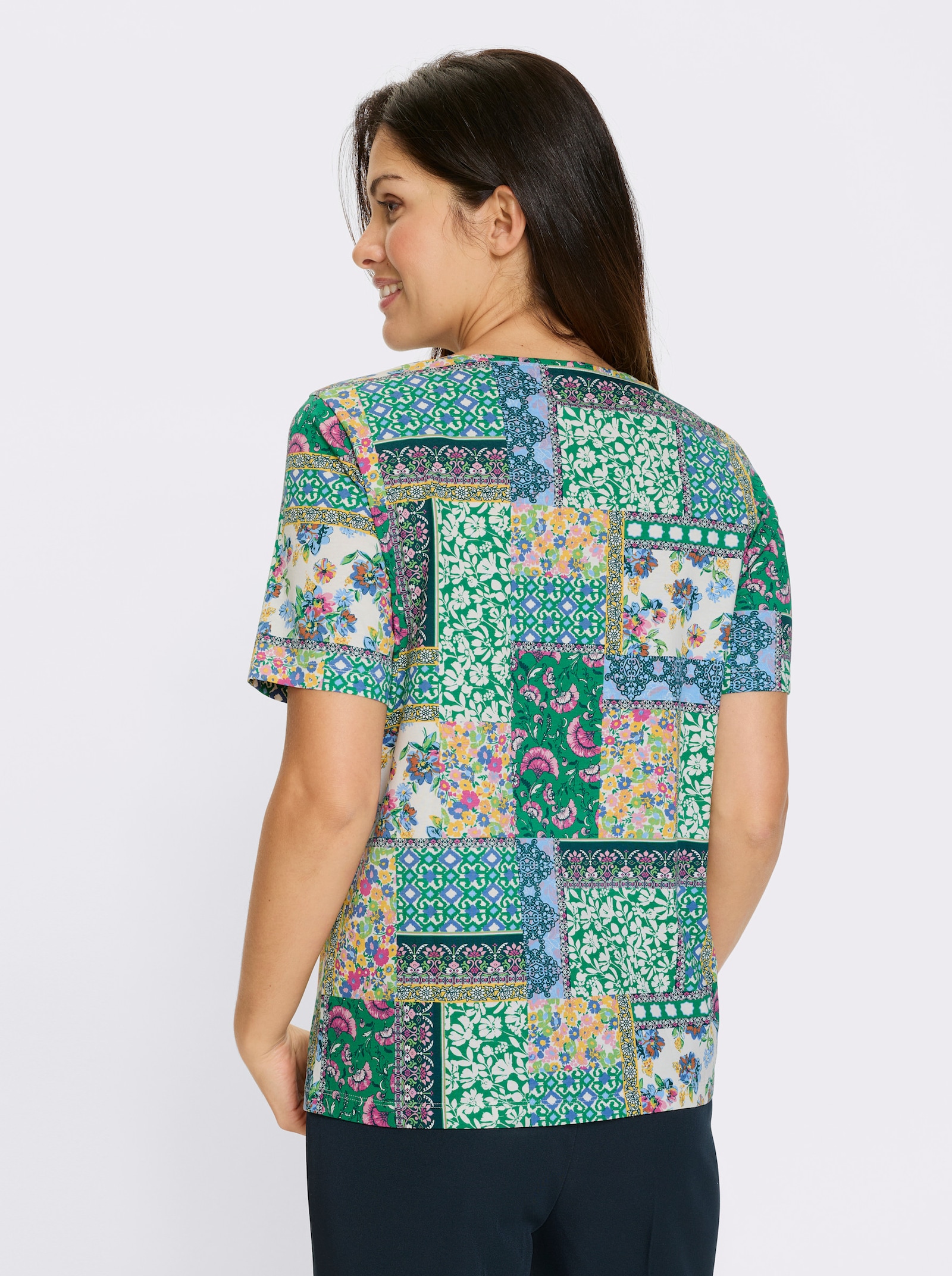 Kurzarmshirt in Patch-Optik - ecru-grün-bedruckt