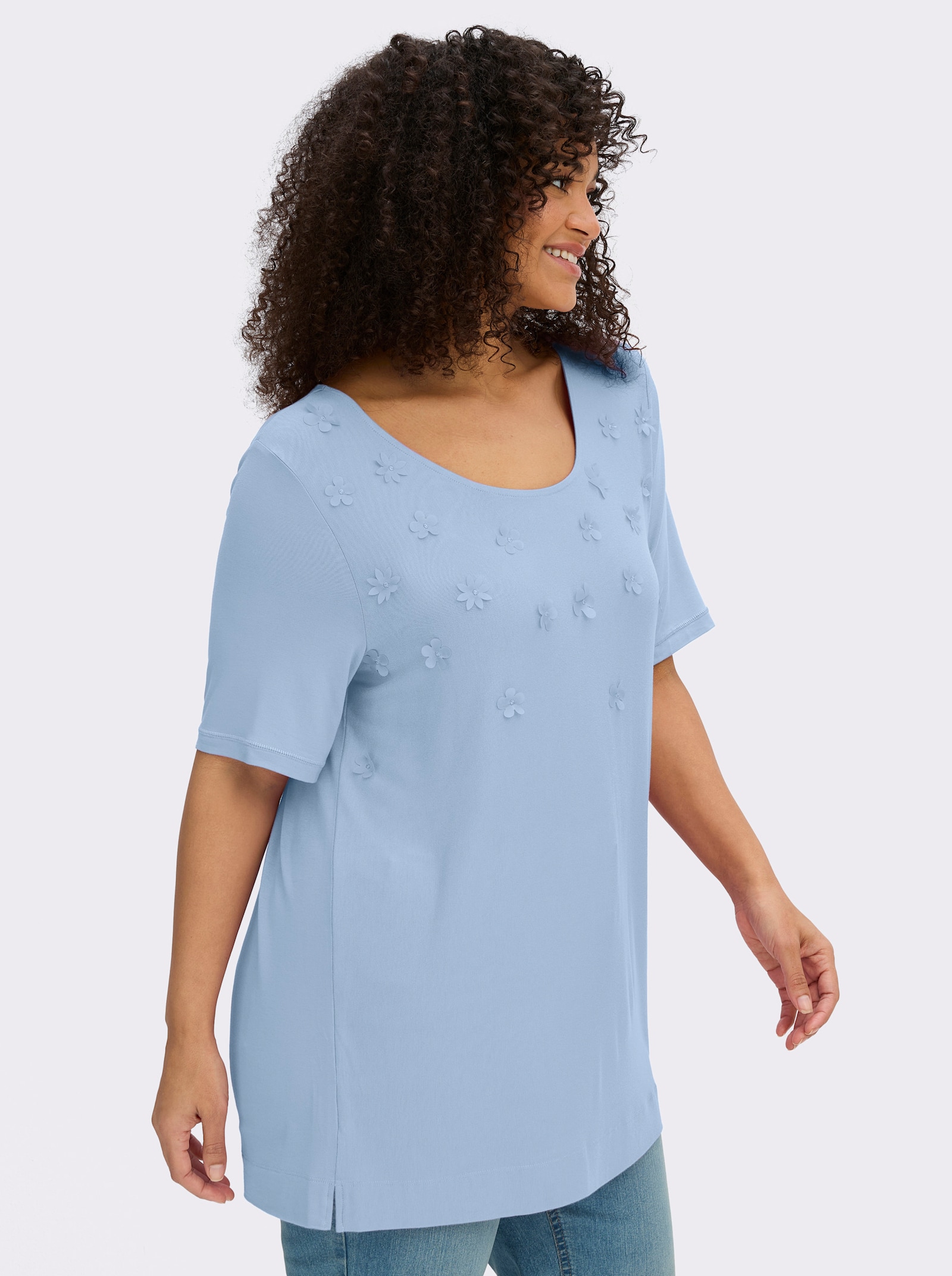 sheego Shirt mit 3D-Blütenapplikationen - eisblau