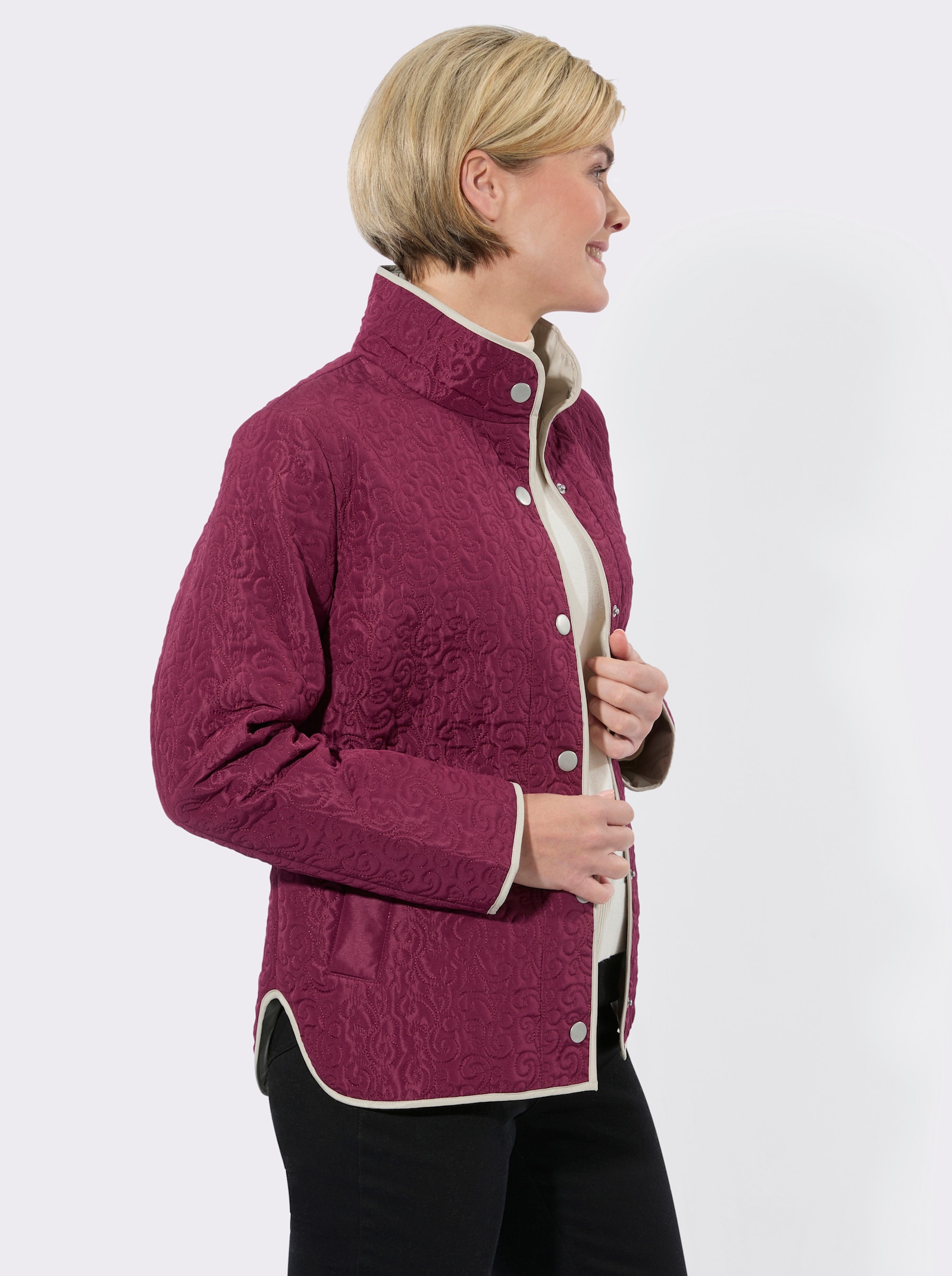 Steppjacke mit Kontrast-Paspelierung - bordeaux