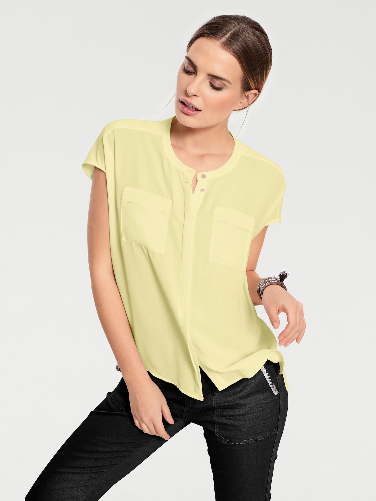 heine Kurzarm-Bluse in Oversize-Passform - pastellgelb