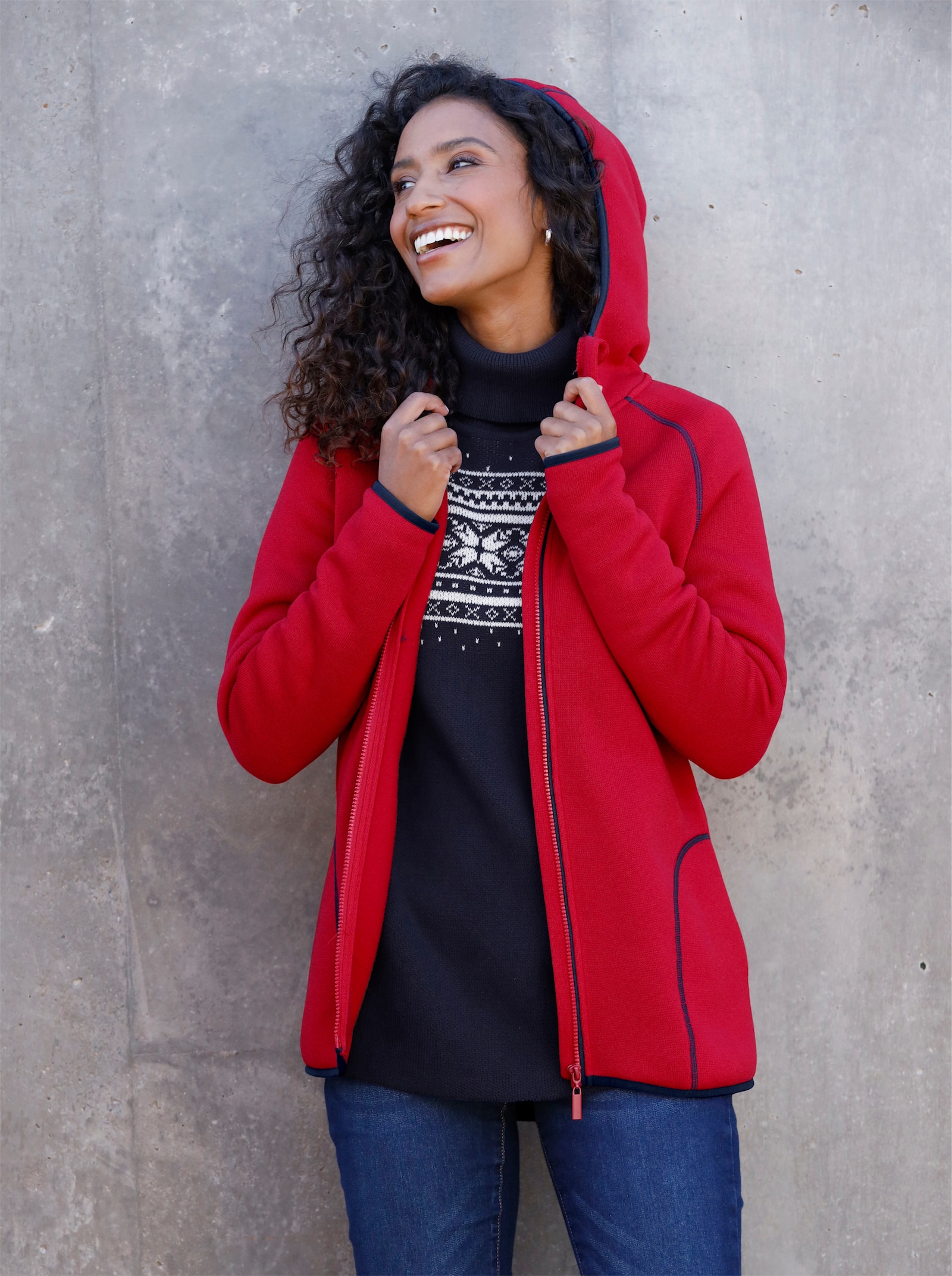 heine Veste polaire à capuche avec coutures contrastées - rouge