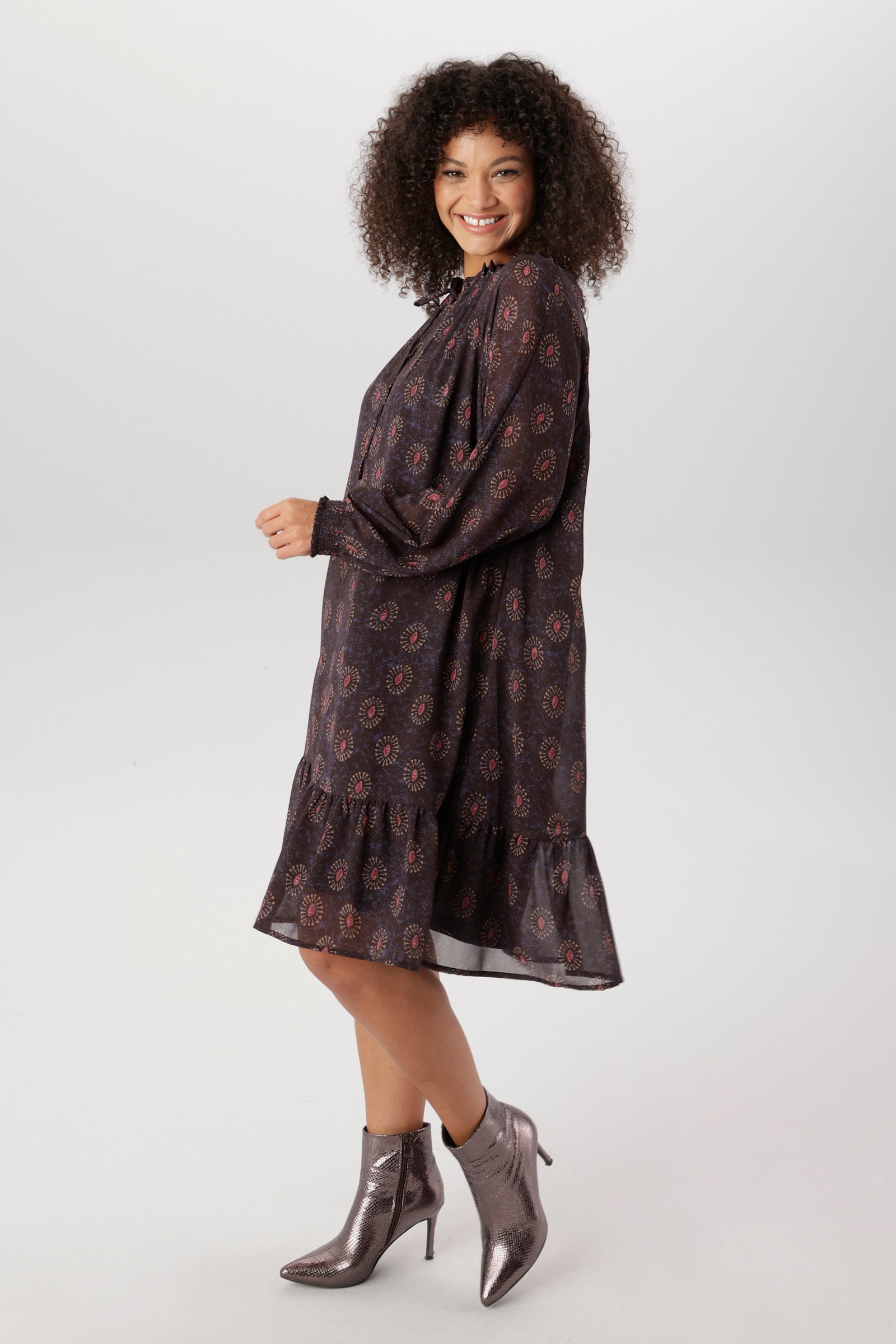 Aniston PLUS Chiffonkleid - bordeaux-lila-camel