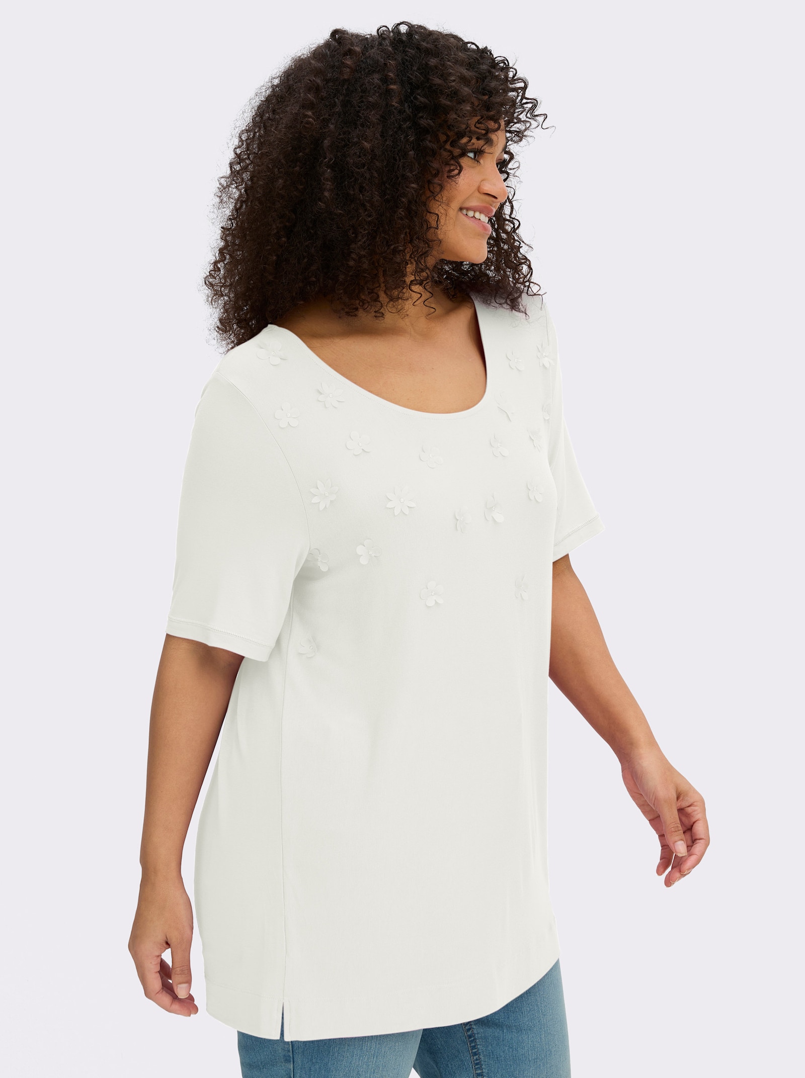 sheego Shirt mit 3D-Blütenapplikationen - ecru