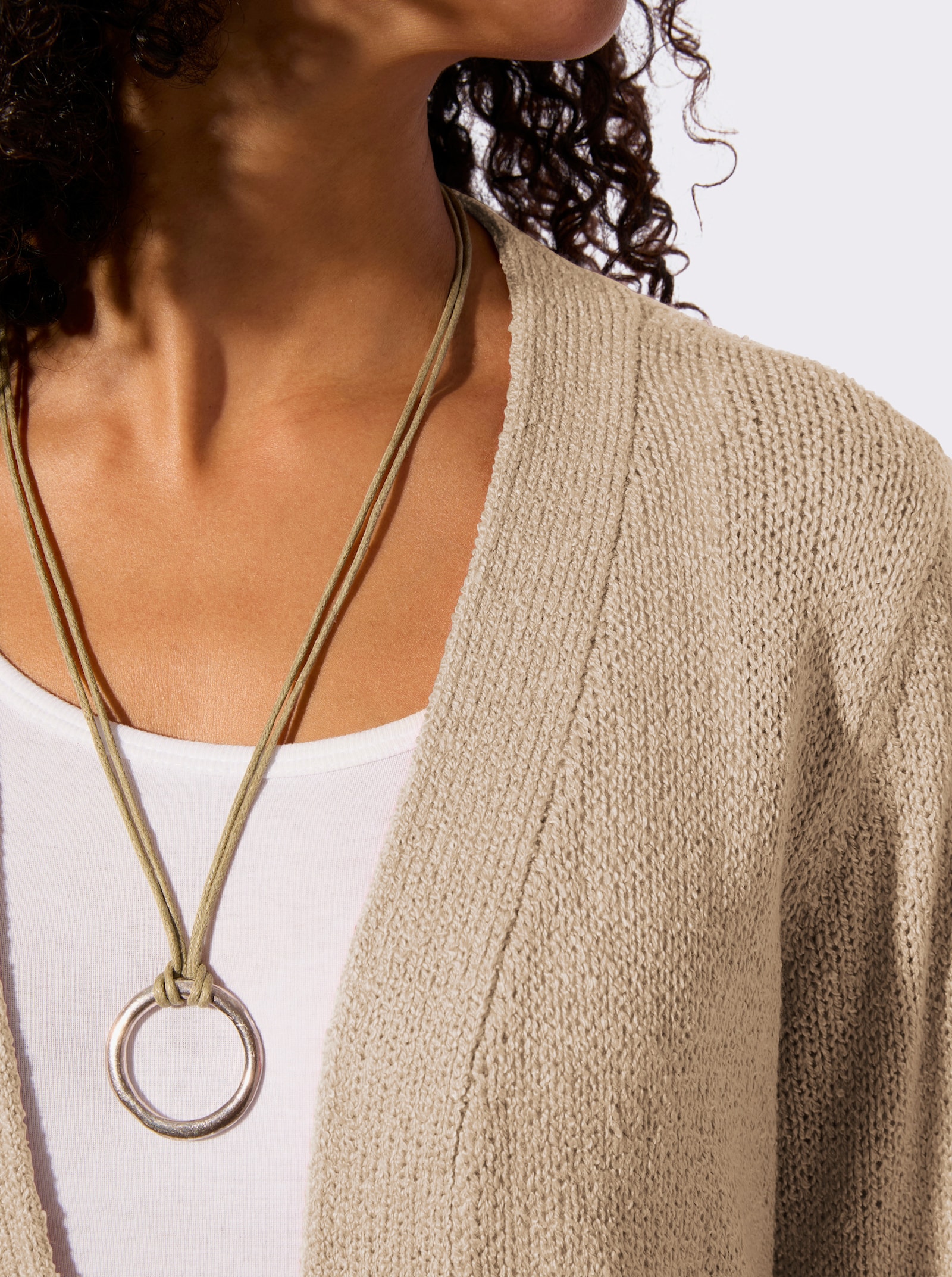 Strickjacke in pflegeleichter Qualität - sand