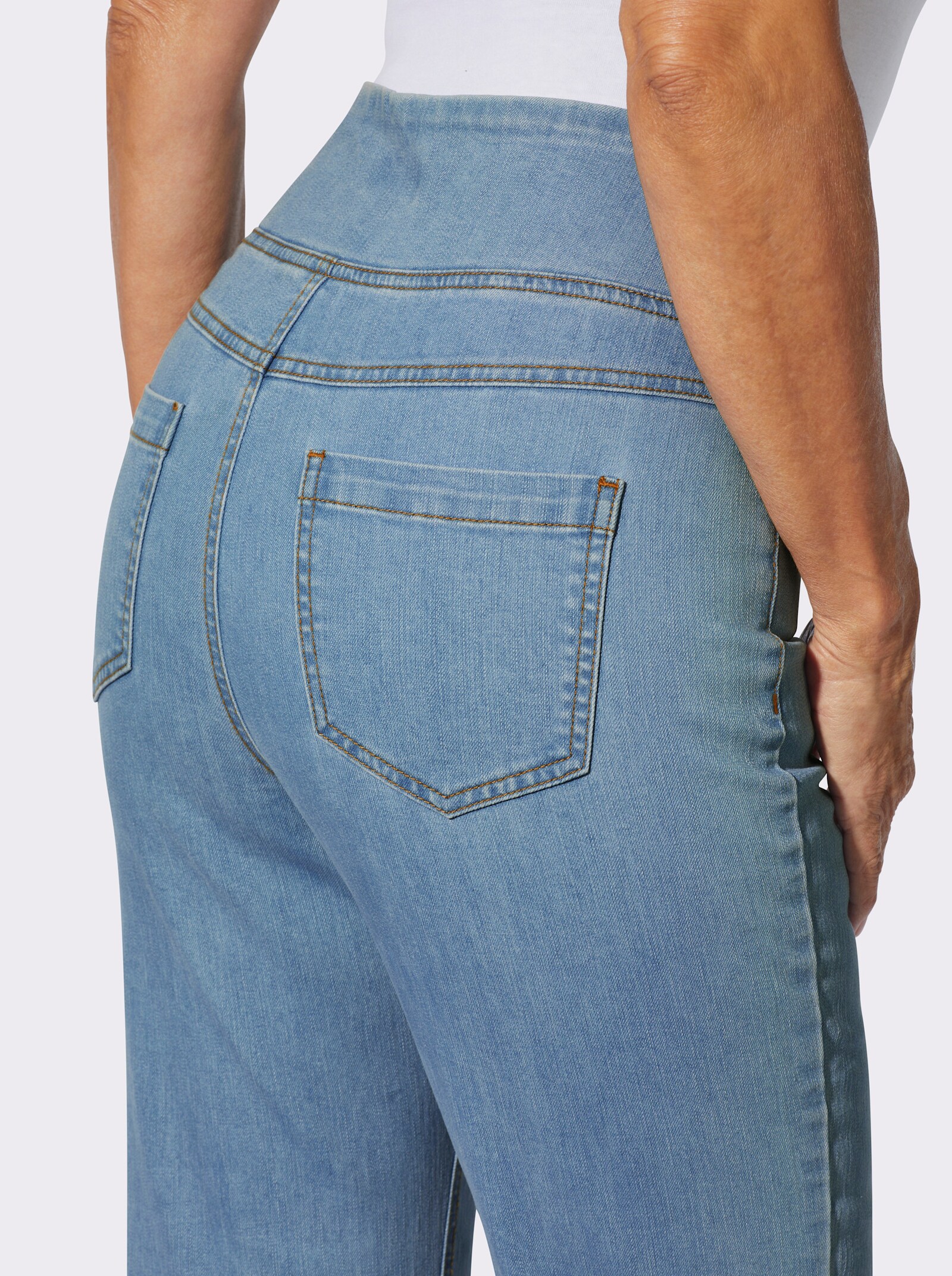 Gerade Jeans mit hohem Bund - blue-bleached