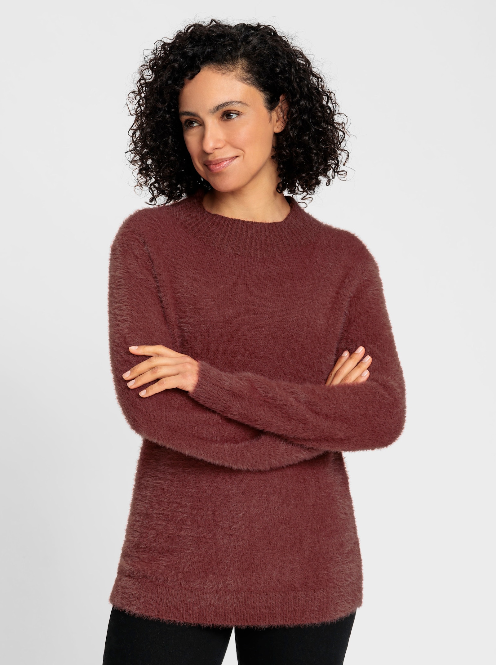 Stehkragenpullover aus Flauschgarn - rotbraun