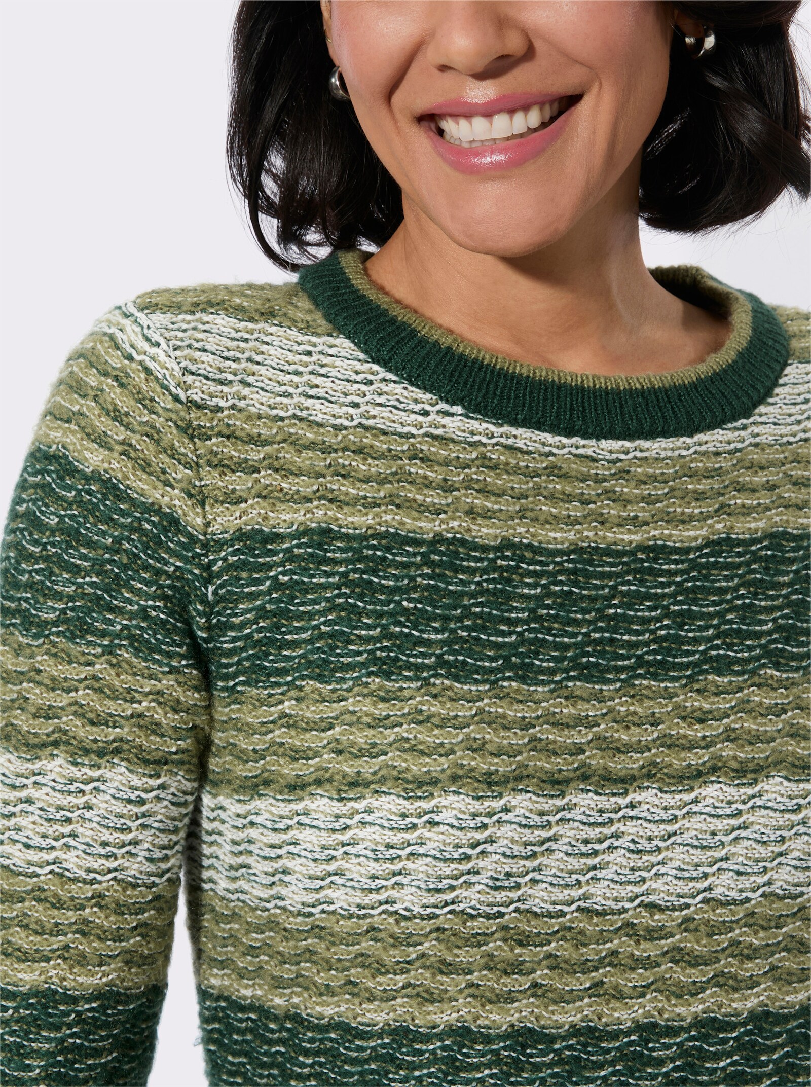 Streifenpullover mit Rundhalsausschnitt - moos-schilf-gemustert