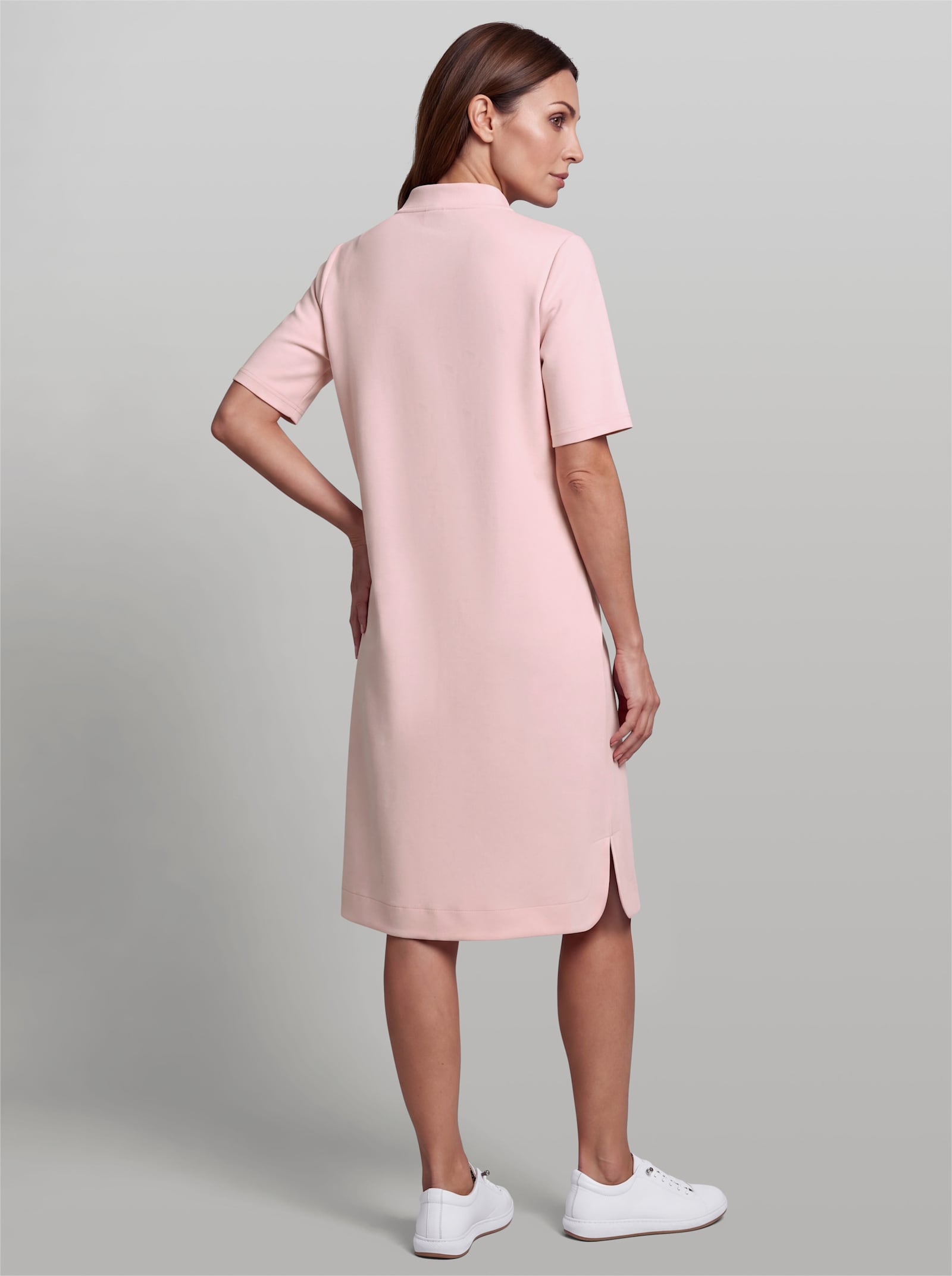 heine Freizeitkleid mit Stickerei - hellrosé-weiß