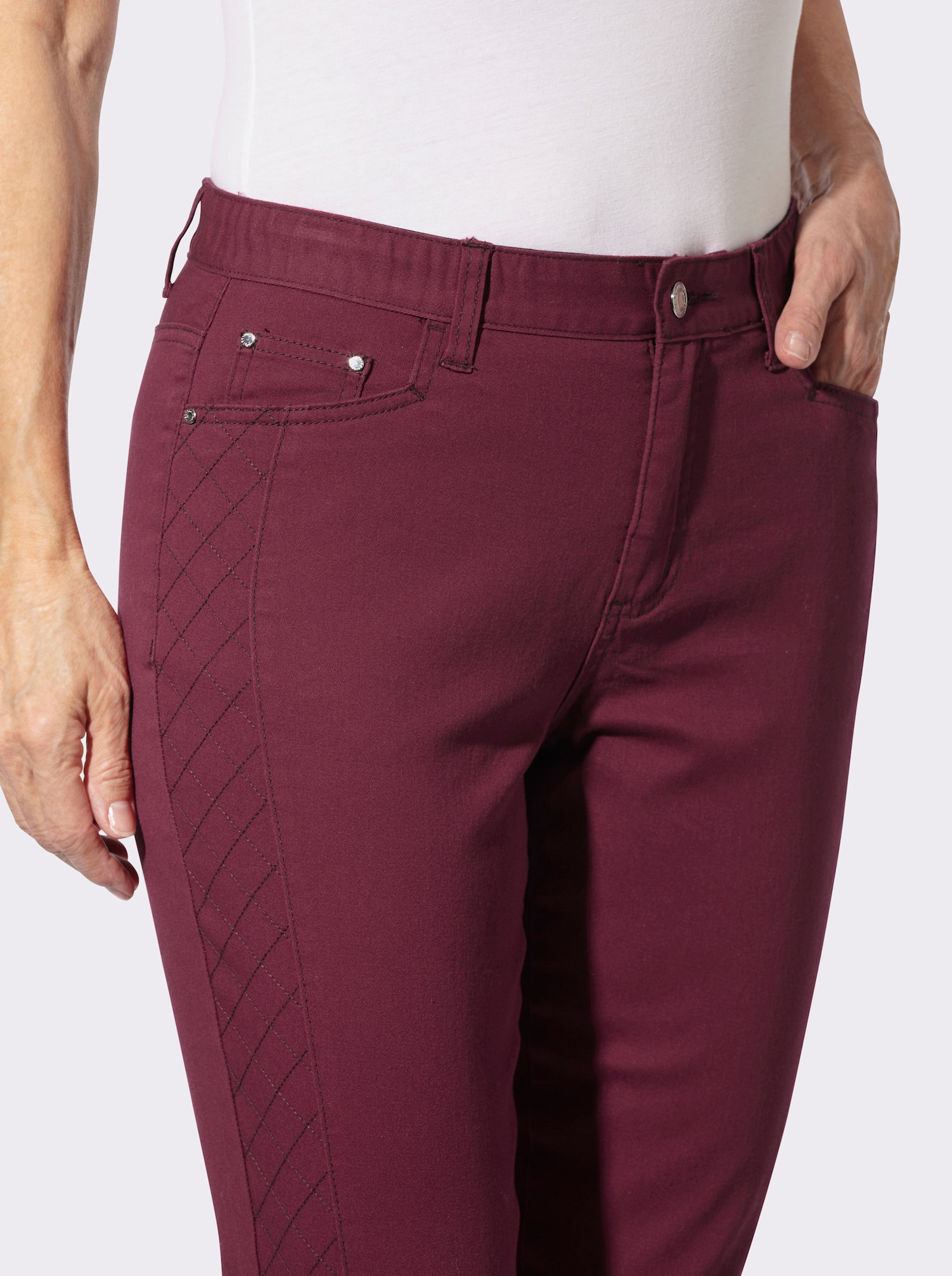 5-Pocket-Jeans mit Rauten-Steppung - bordeaux